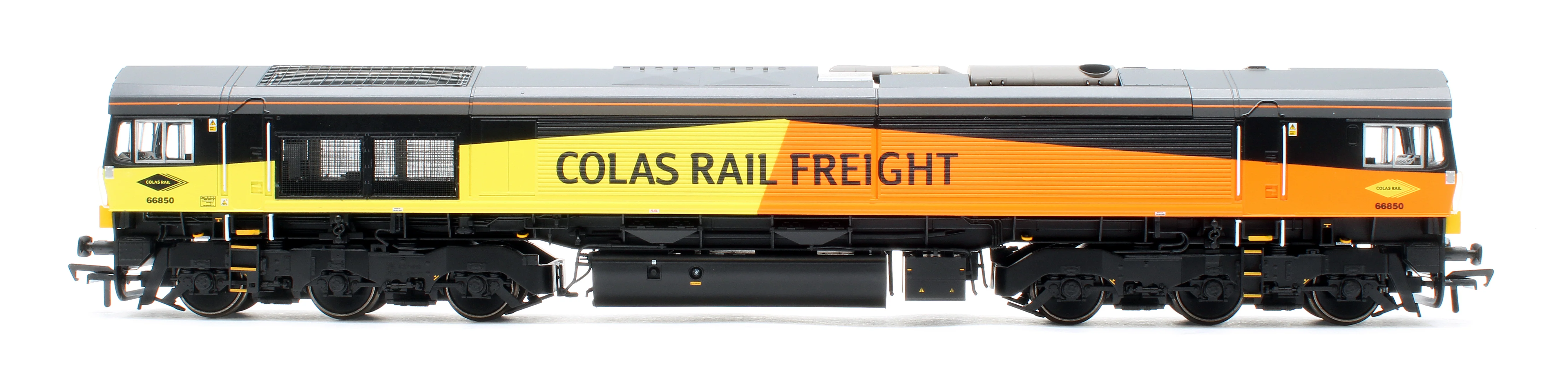 50-004ASF Class 66/8 66850 'David Maidment OBE' Colas Rail Freight Diesel Locomotive - DCC Sound - Image 6