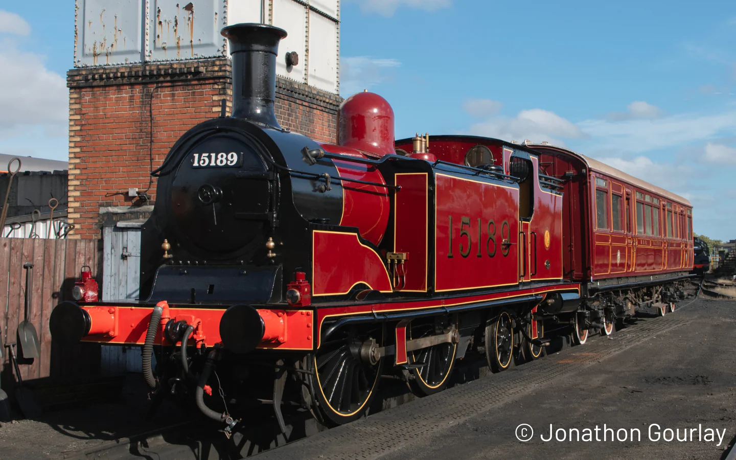 50-173ZSF Class 439 Caledonian 0-4-4T 15189 LMS Lined Crimson (As Preserved) Steam Locomotive - DCC Sound - Image 14