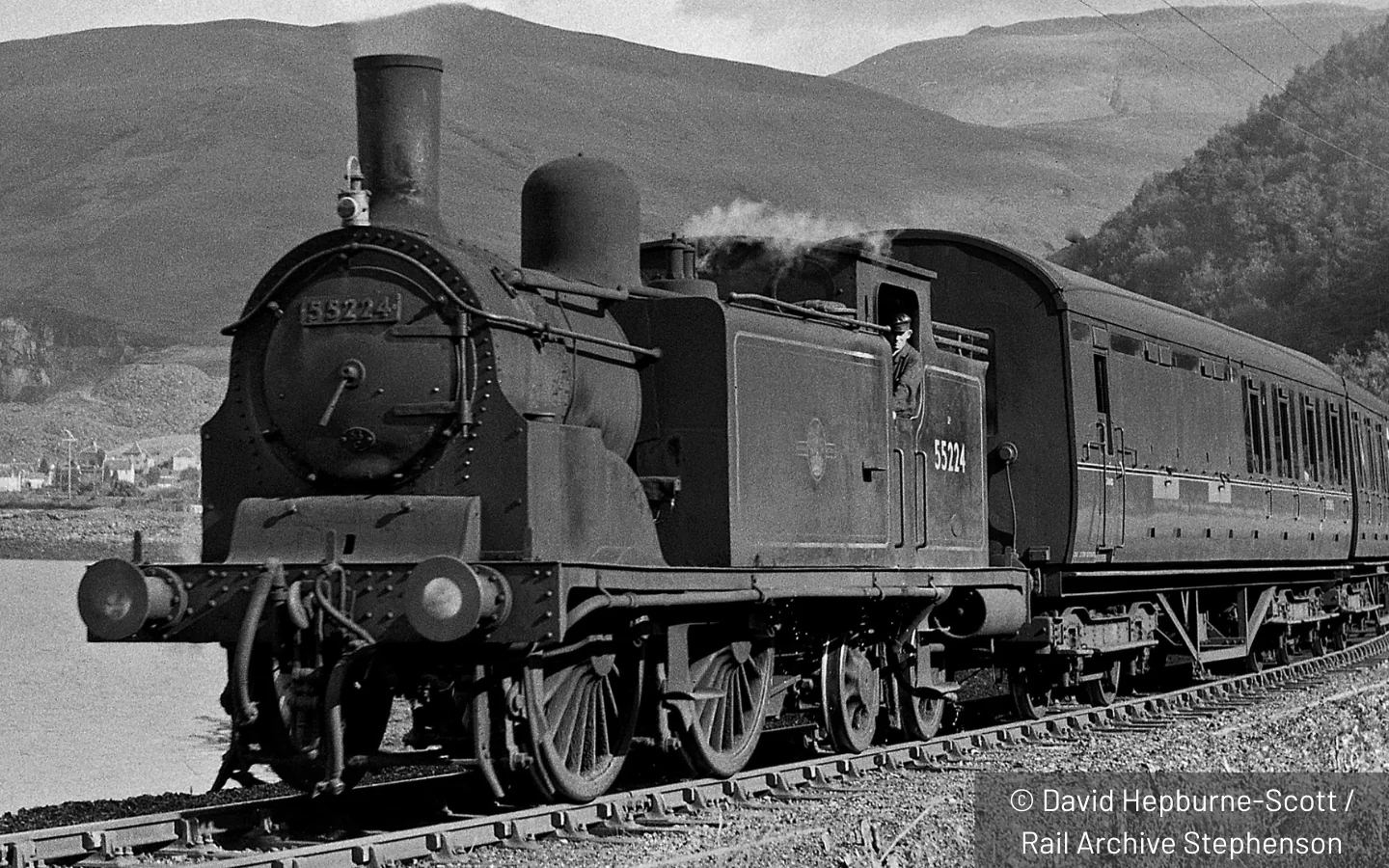 50-176Z Class 439 Caledonian 0-4-4T 55224 BR Lined Black Late Crest Steam Locomotive - Image 14