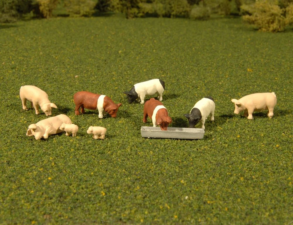33118 Pigs (9/Pack)