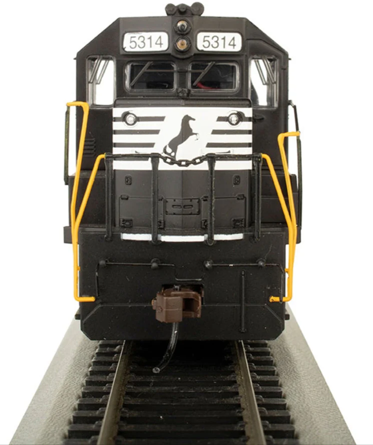 61721 GP38-2 - Norfolk Southern #5314 (Thoroughbred) Diesel Locomotives - Image 4