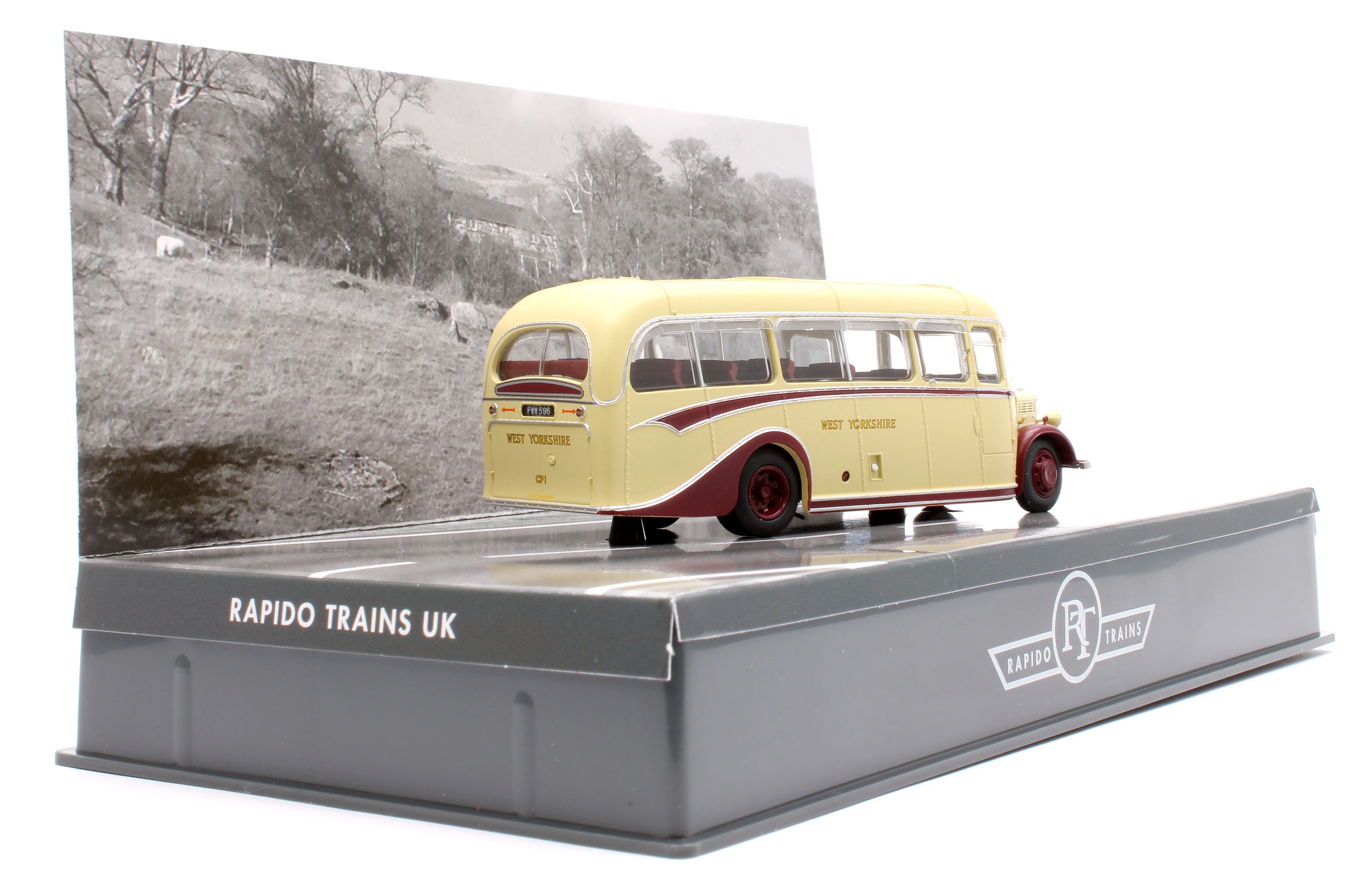 920009 Bedford OB - FWW596 - West Yorkshire livery - Image 6