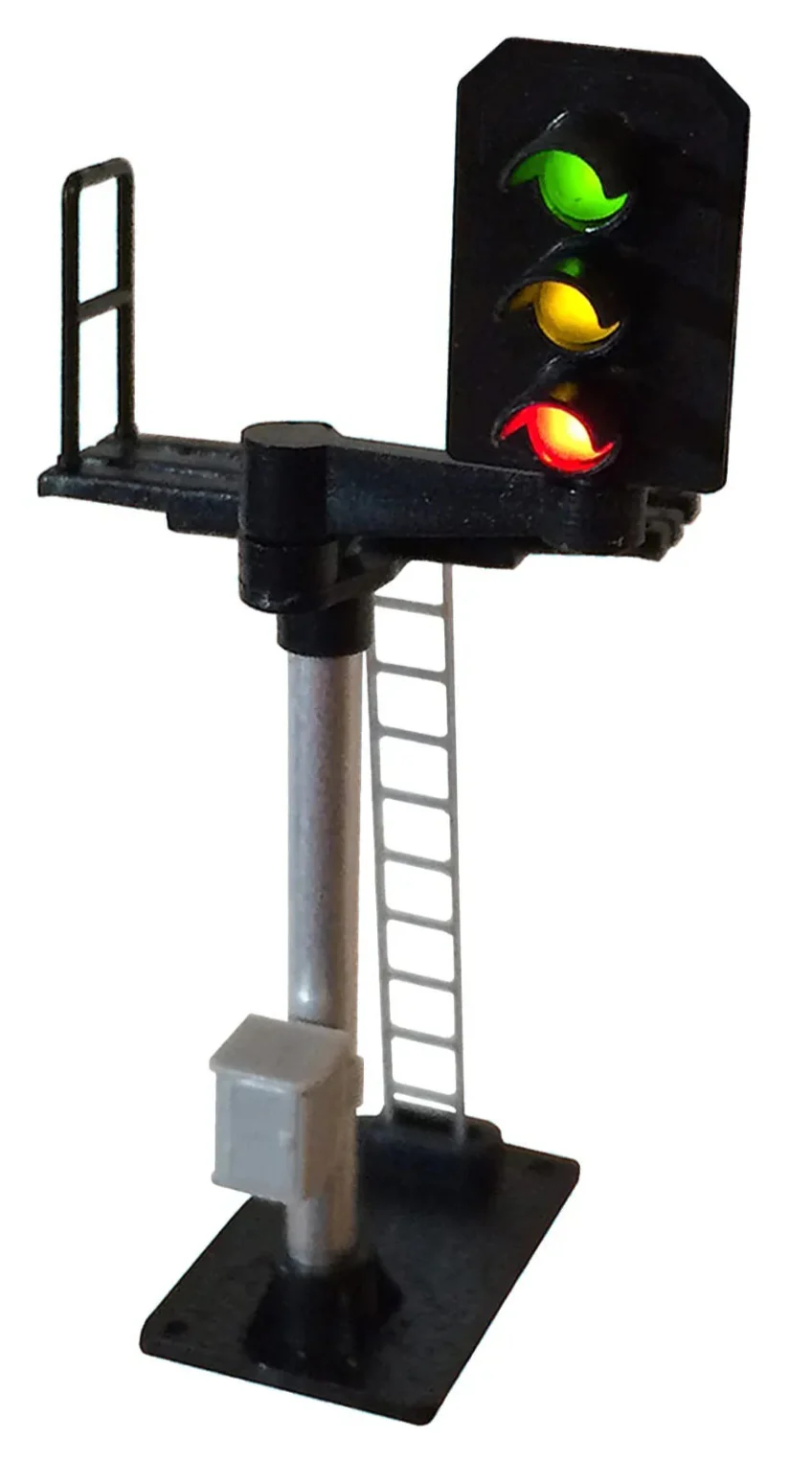 B565R 3 Aspect (R/Y/G) Platform Right Offset Square Head Signal