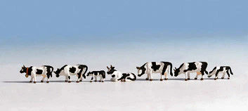 GM3910157 TT:120 Gauge Black And White Cows (7) Figure Set