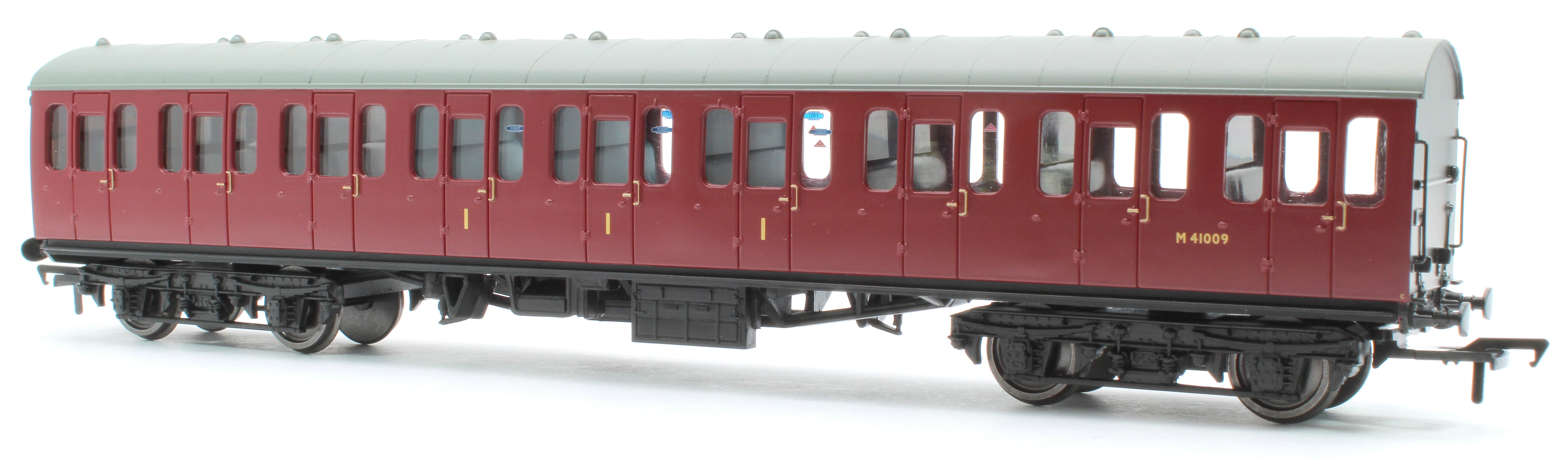 34-703A BR Mk1 57ft 'Suburban' C Composite BR Crimson M41009 - Image 3
