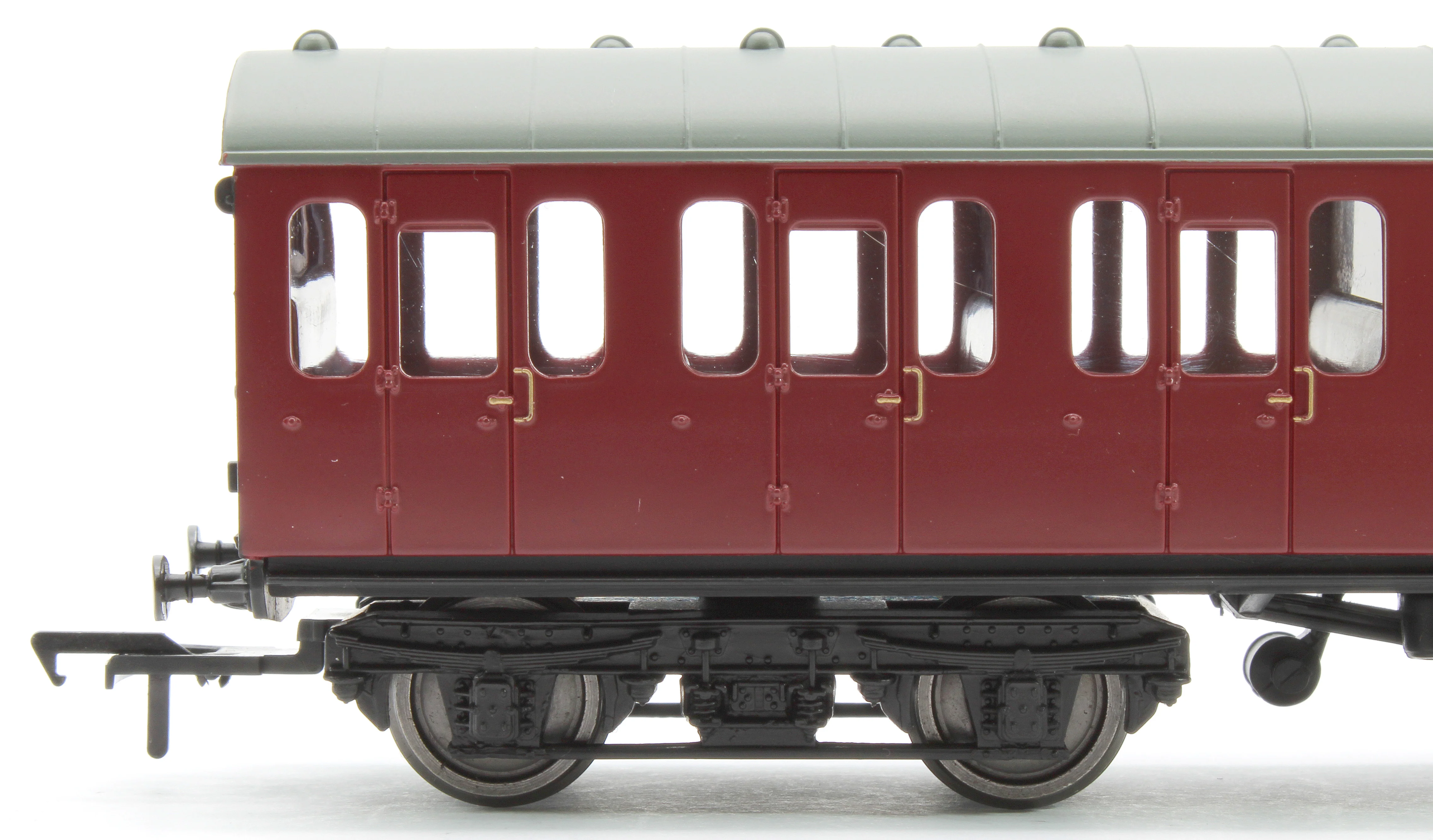 34-703A BR Mk1 57ft 'Suburban' C Composite BR Crimson M41009 - Image 5