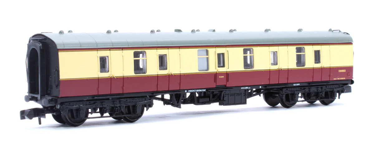 374-035B BR Mk1 BG Brake Gangwayed BR Crimson & Cream No.80803