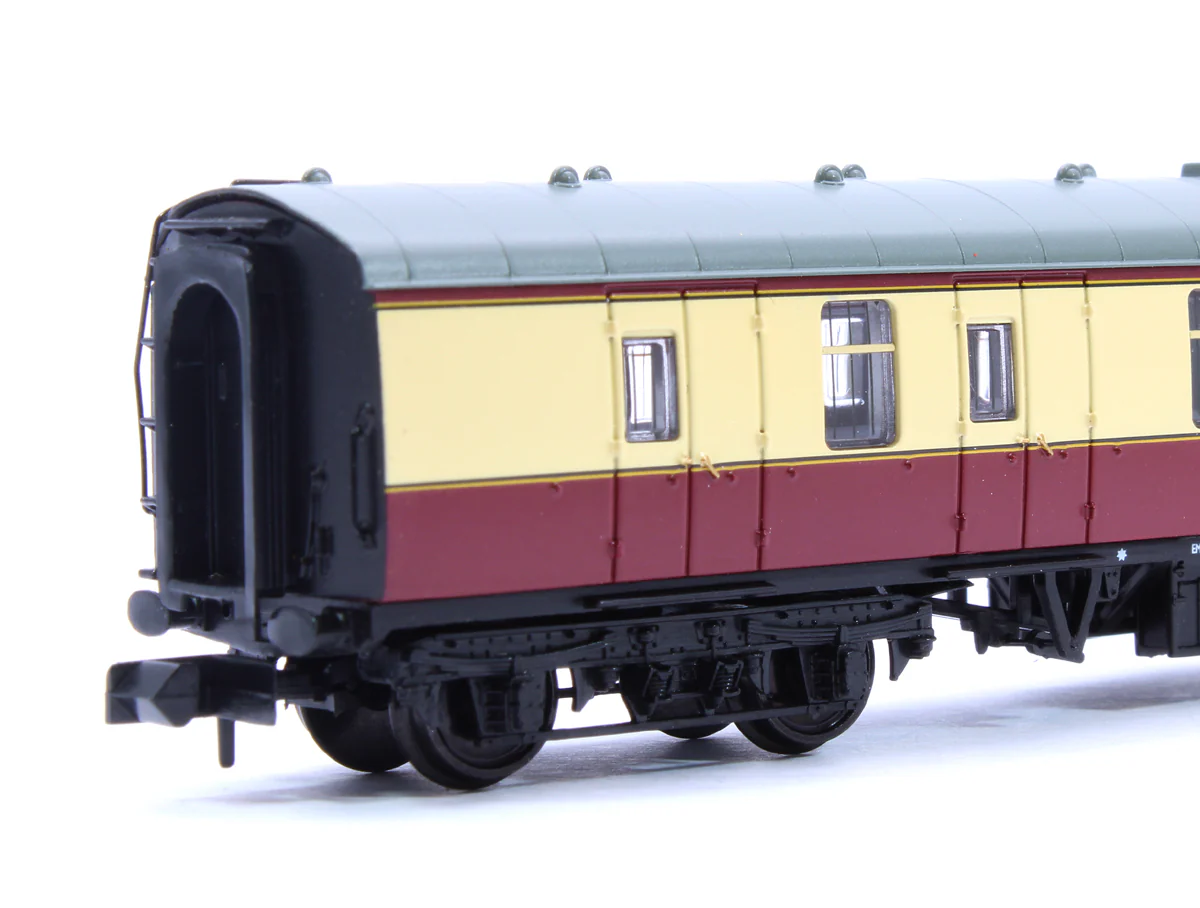 374-035B BR Mk1 BG Brake Gangwayed BR Crimson & Cream No.80803 - Image 5