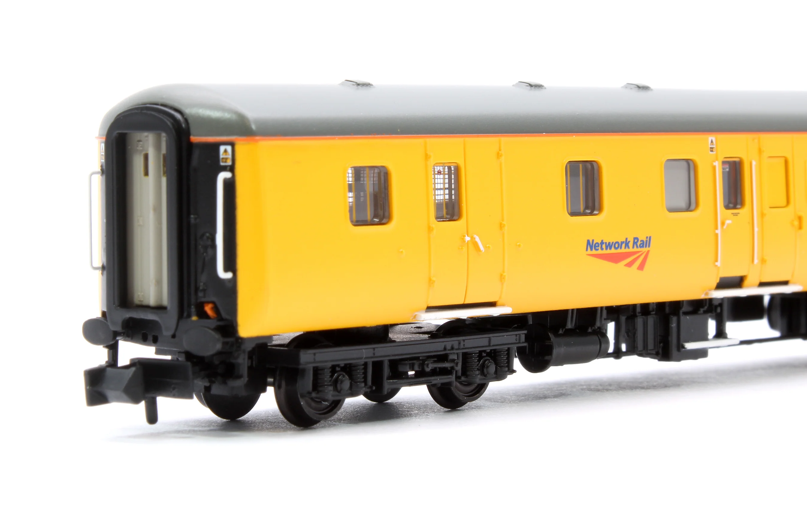 374-695 BR Mk2F BSO Brake Second Open Network Rail Yellow No.9523 - Image 4