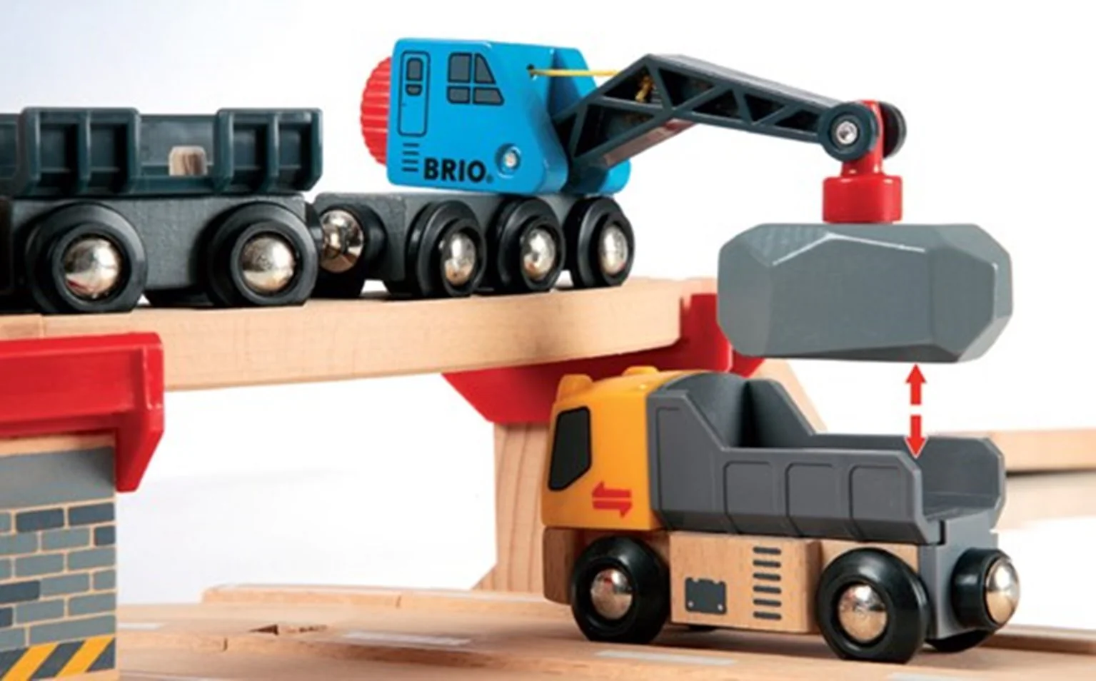 33210 BRIO WORLD - Rail & Road Loading Set - Image 4