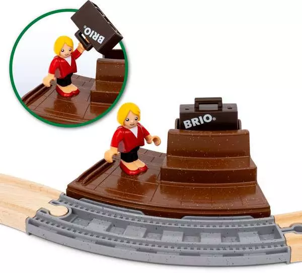 36079 Starter Travel Train Set - Image 6