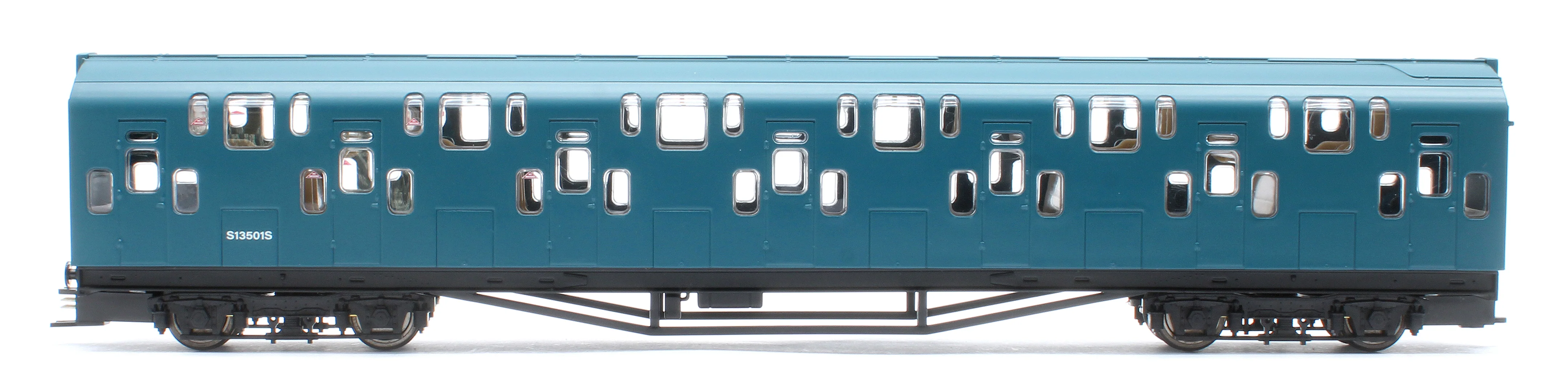 Bulleid Class 4DD Double Decker 4 Car EMU 4001/4901 BR Blue with Full Yellow Ends - Image 8
