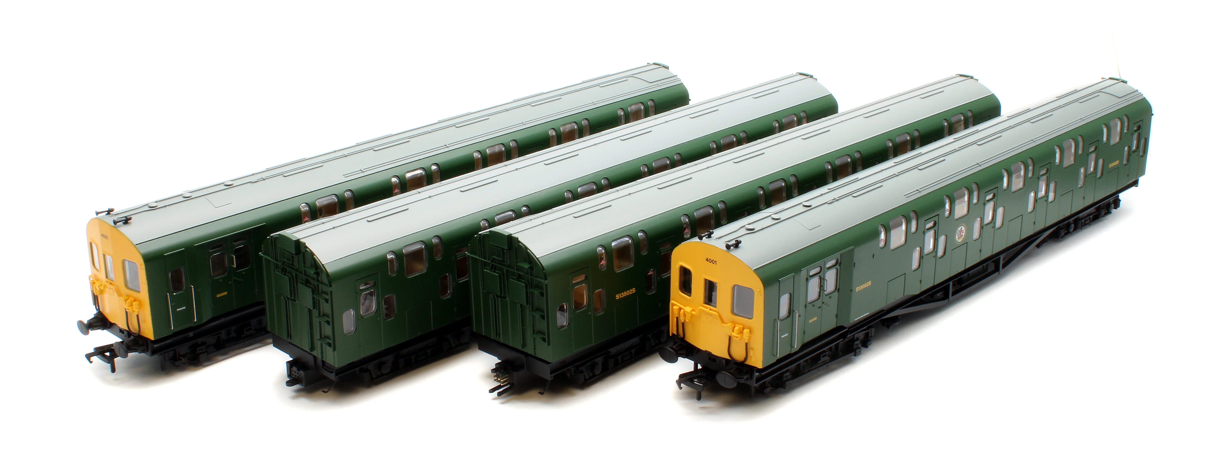 KRM-4DD-OO-F-1-G2 Bulleid Class 4DD Double Decker 4 Car EMU 4001/4901 BR Green with Full Yellow Ends - DCC Fitted - Image 3