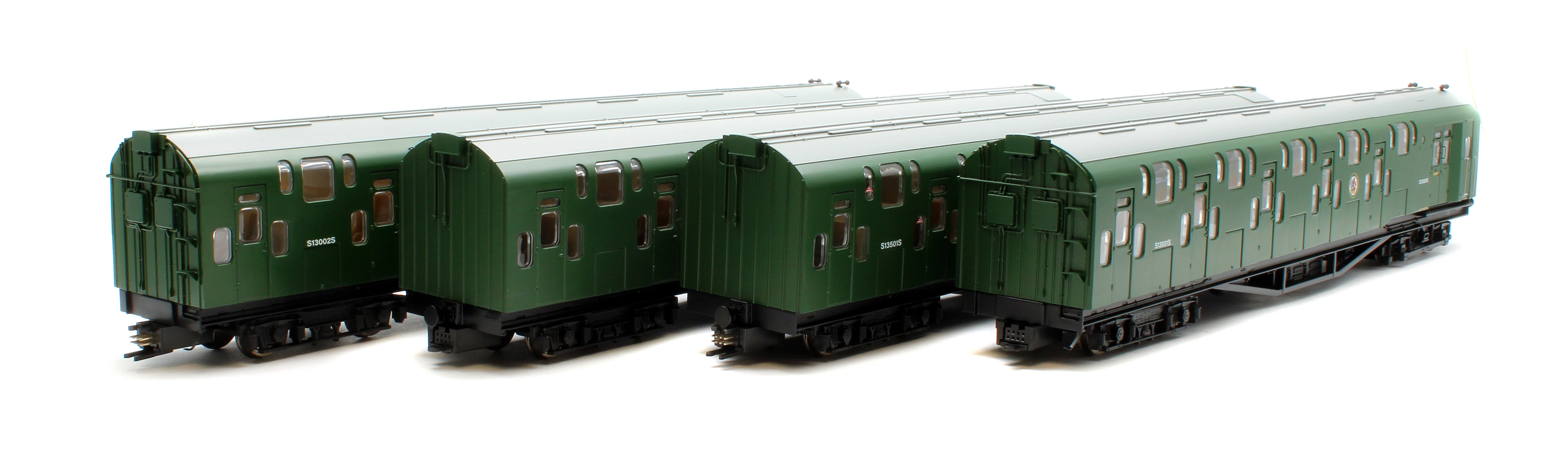 KRM-4DD-OO-F-1-G1 Bulleid Class 4DD Double Decker 4 Car EMU 4001/4901 BR Green with Small Yellow Ends - DCC Fitted - Image 2