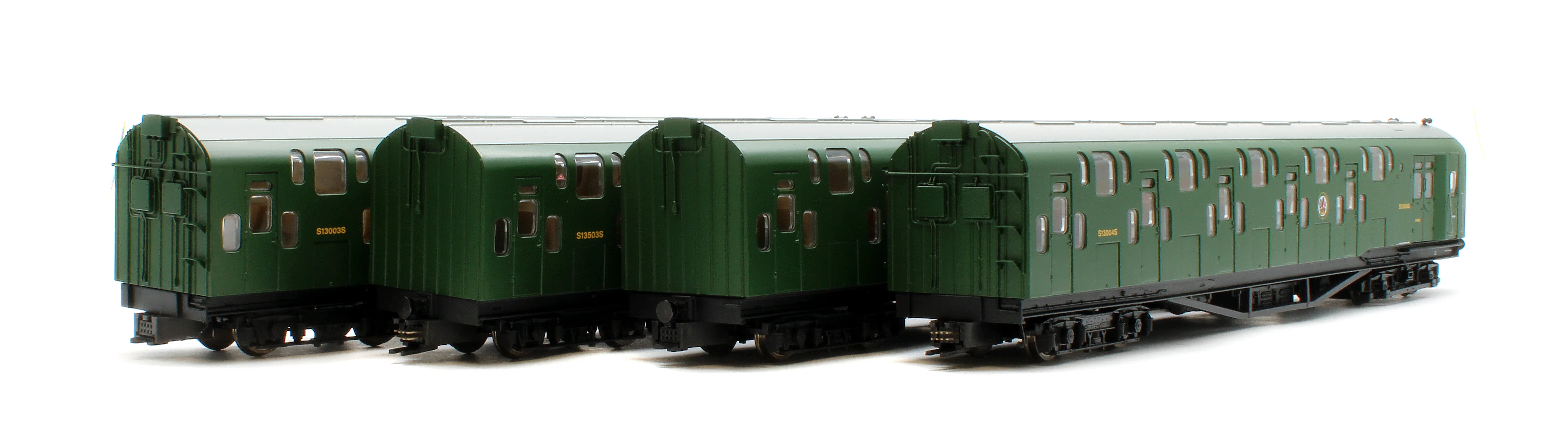 KRM-4DD-OO-F-2-G2 Bulleid Class 4DD Double Decker 4 Car EMU 4002/4902 BR Green with Full Yellow Ends - DCC Fitted - Image 2