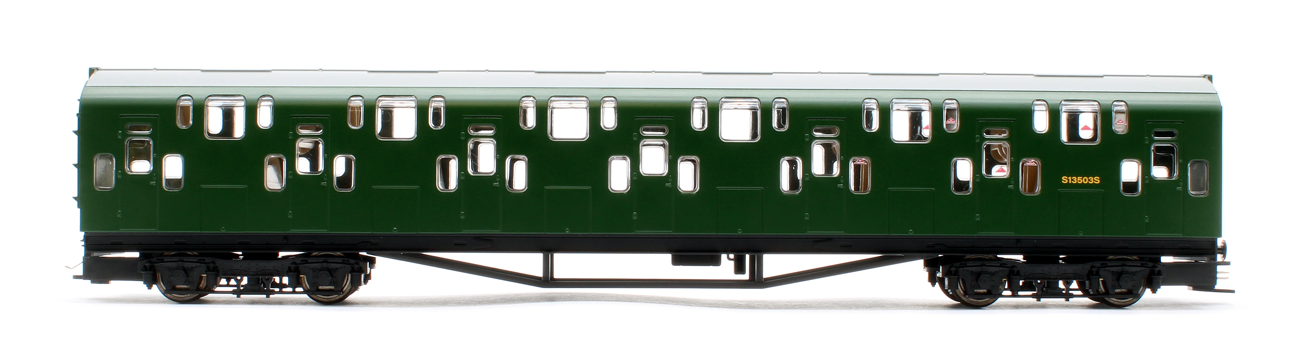 KRM-4DD-OO-F-2-G2 Bulleid Class 4DD Double Decker 4 Car EMU 4002/4902 BR Green with Full Yellow Ends - DCC Fitted - Image 7