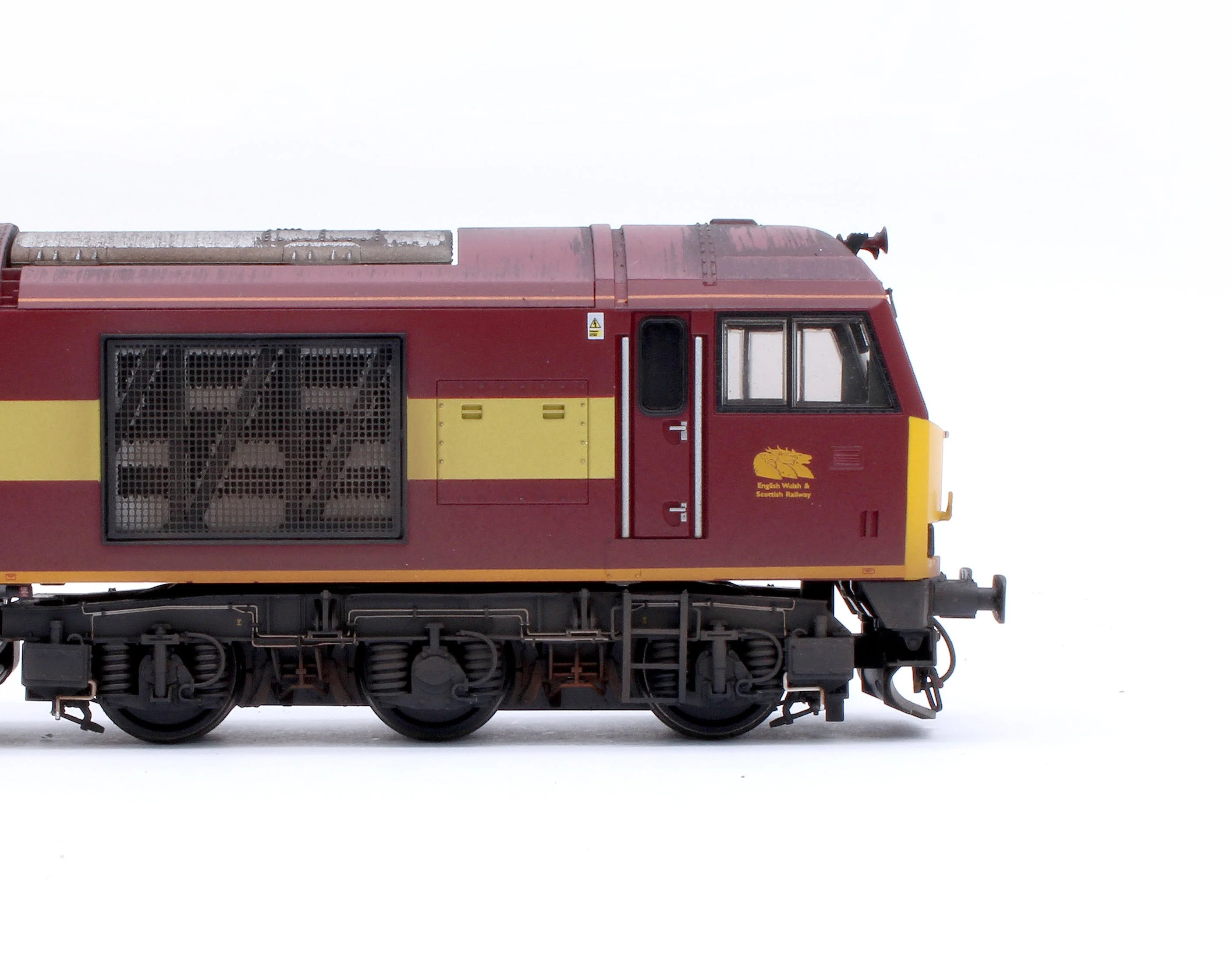 CM-60018-EWS-W Pre-Owned Highly Detailed Premium Weathered Class 60 018 EWS Diesel Electric Locomotive - Image 8