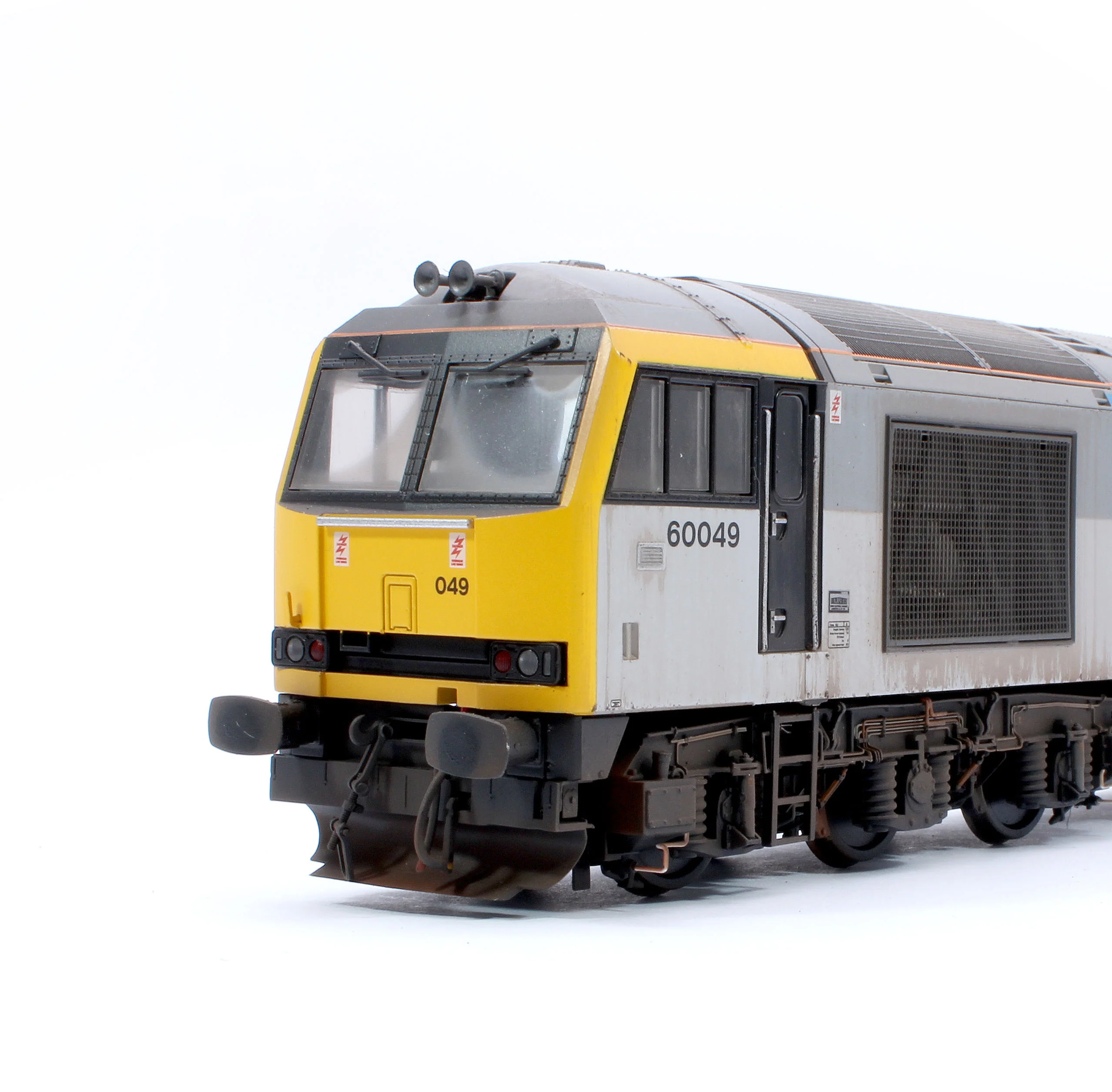 CM-60049-TGM-SOUNDW Highly Detailed Premium Weathered Class 60 049 “Scafell” Triple Grey Metals Diesel Electric Locomotive - DCC Sound - Image 8