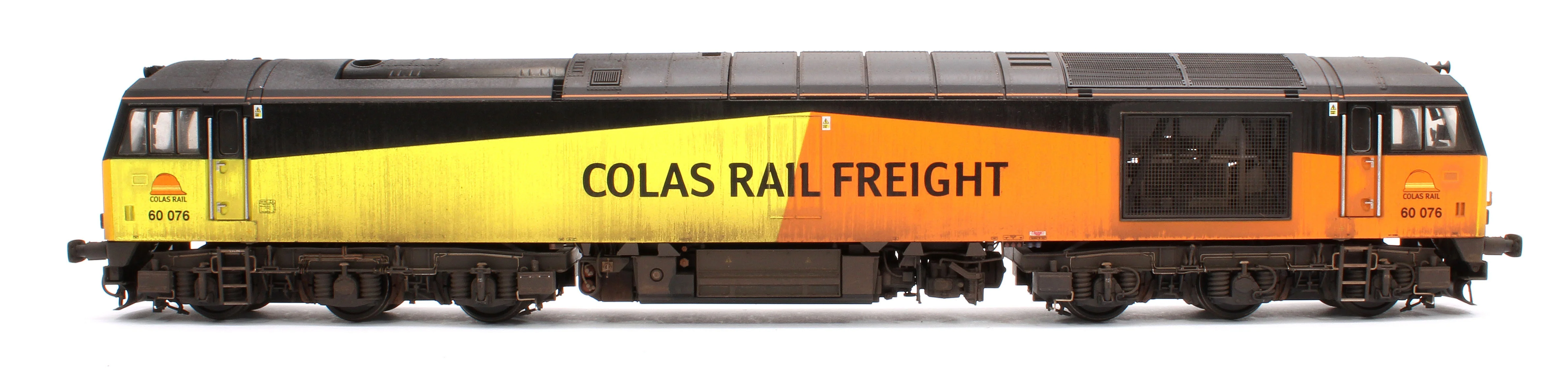 CM-60076-COLAS-SOUNDW Highly Detailed Premium Weathered Class 60 076 Colas Railfreight Diesel Electric Locomotive - DCC Sound - Image 5