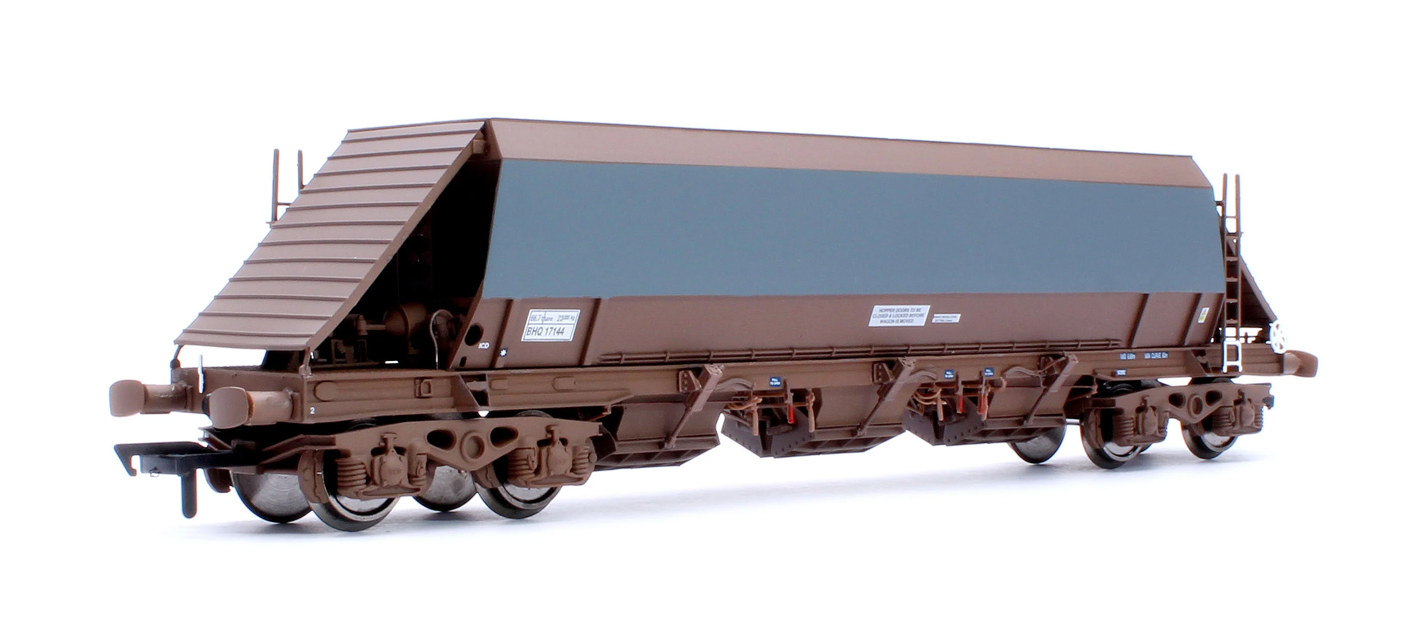 CM_JG010B_(MU)_TP_(A) Modern Unbranded (Grey) Bardon PHA/JGA Hopper Wagon - Weathered (Triple Pack) - Image 4