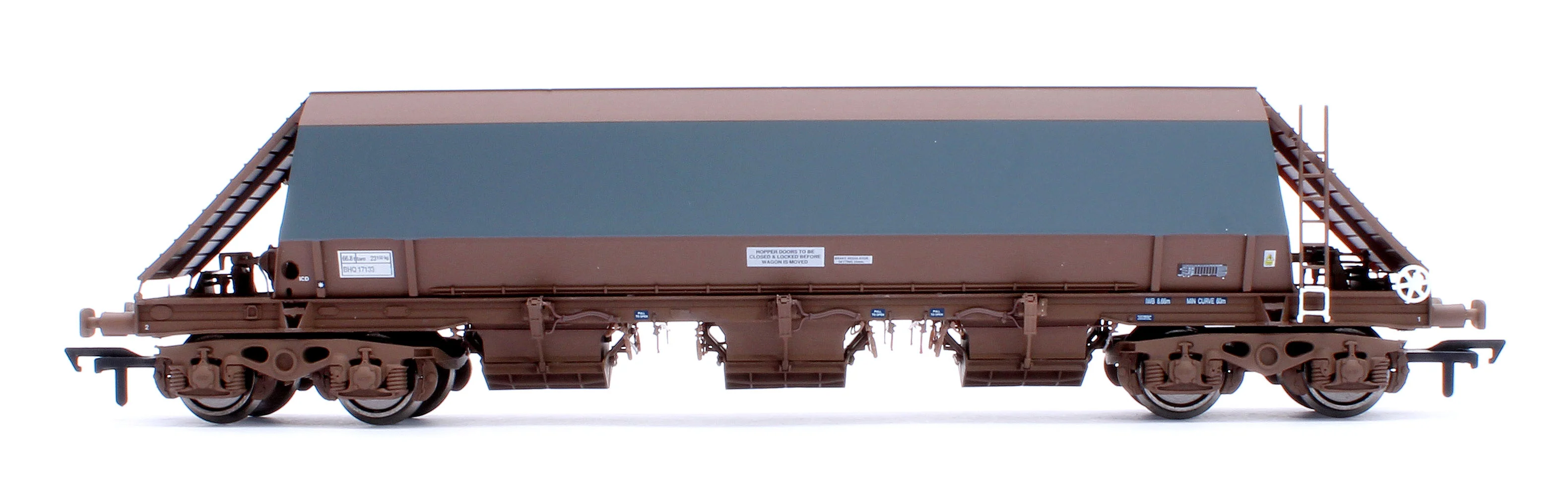 CM_JG010B_(MU)_TP_(A) Modern Unbranded (Grey) Bardon PHA/JGA Hopper Wagon - Weathered (Triple Pack) - Image 7