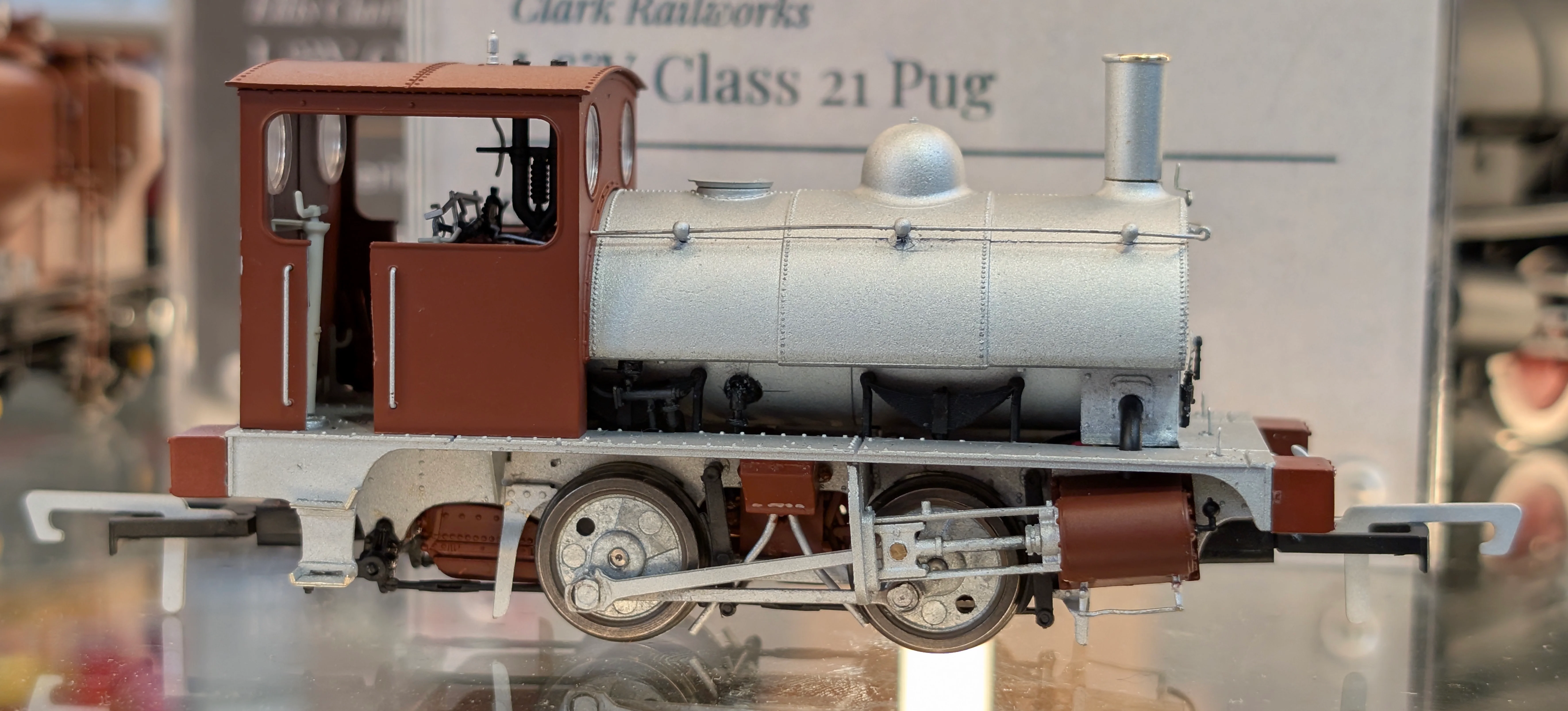 C1025 LYR 'Pug' 0-4-0ST 51234 BR Black Early Emblems Steam Locomotive - Image 2