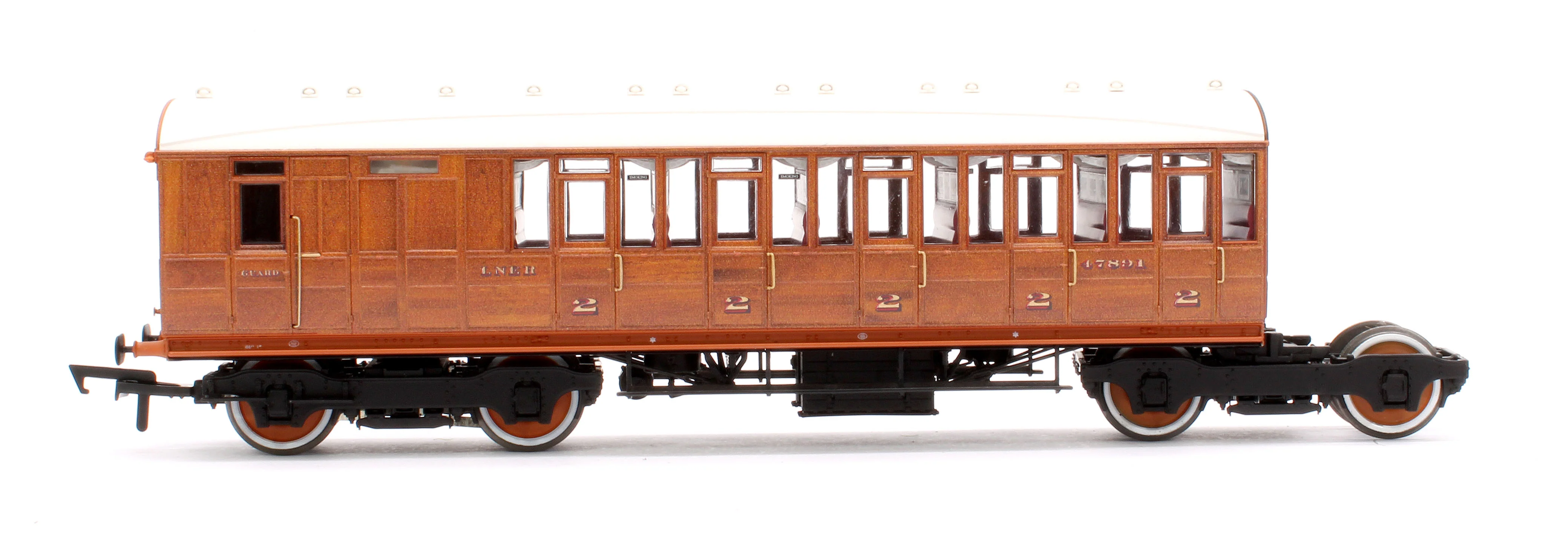 C2000B Quad Art Set No. 90B LNER Teak 4 Coach Pack - Image 4