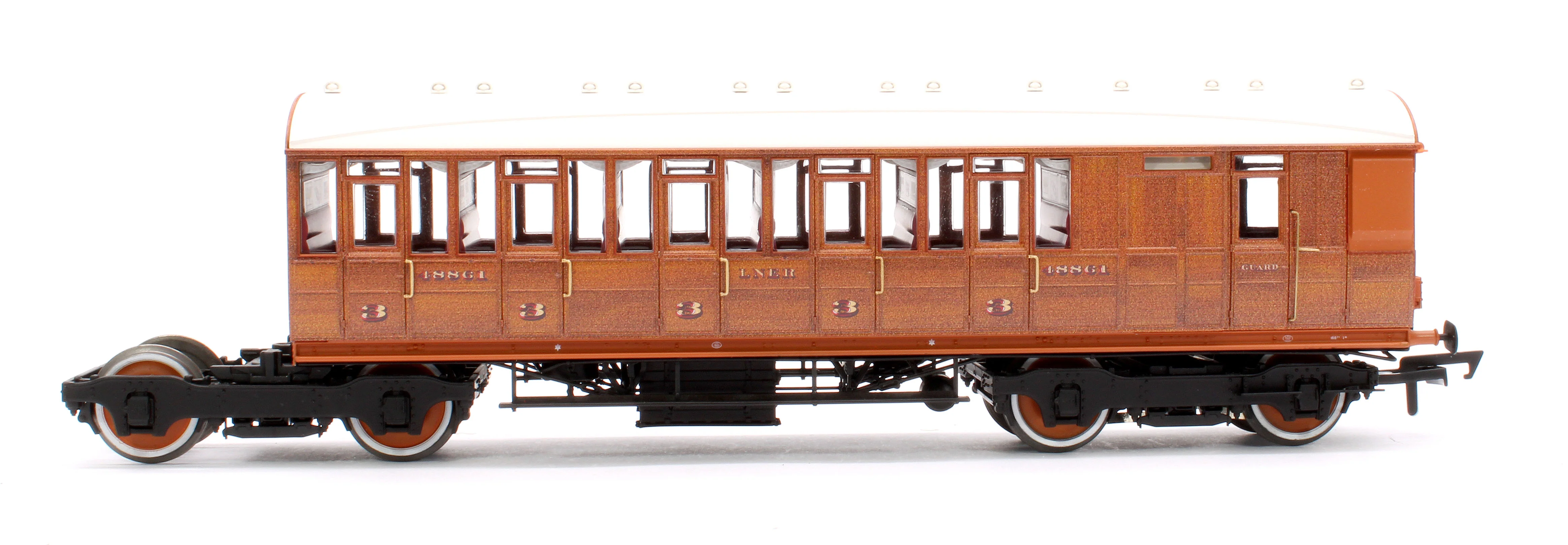 C2001A Quad Art Set No. 74A LNER Teak Preserved Set 4 Coach Pack - Image 4