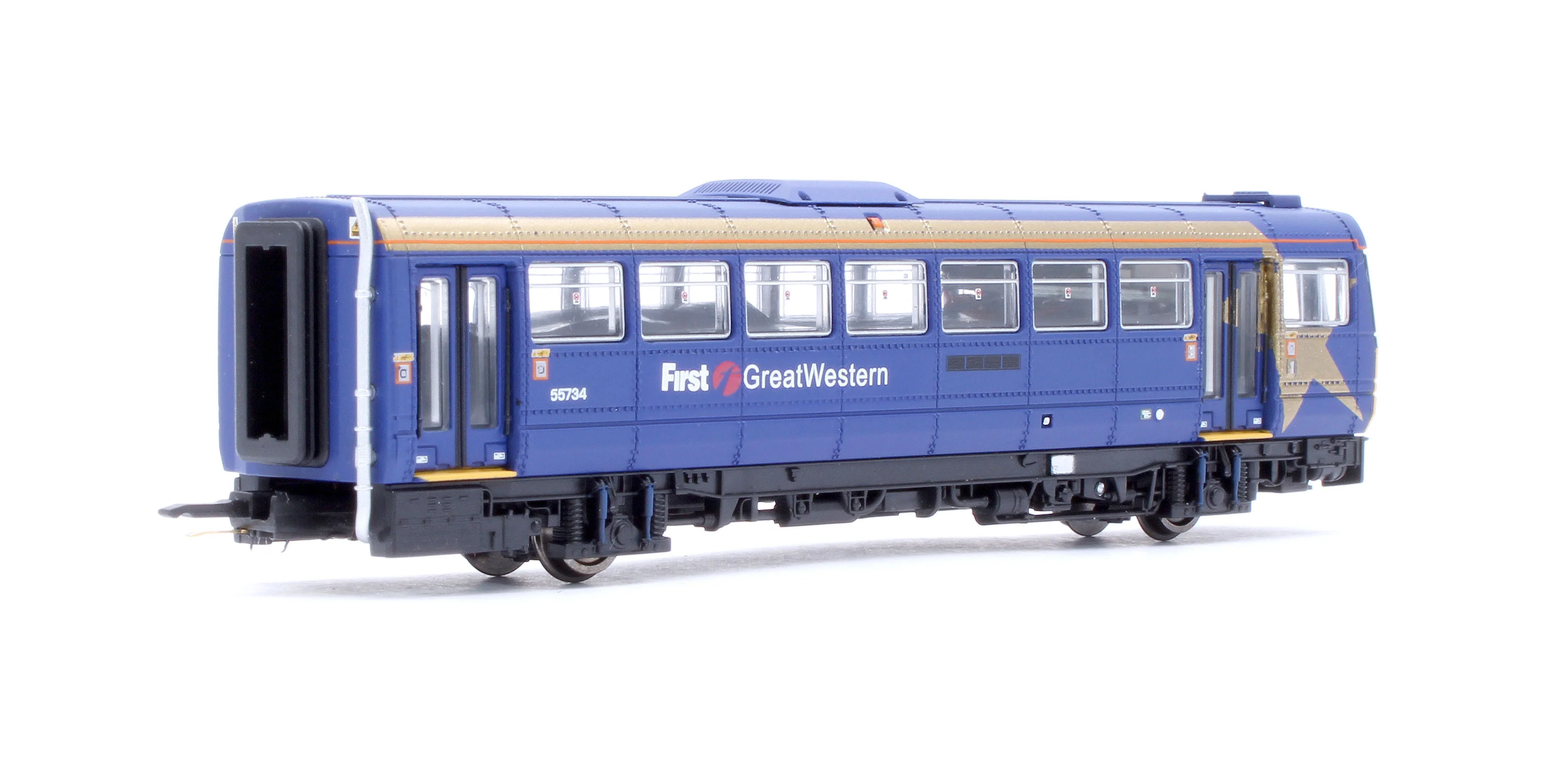 2D-142-009D Class 142 First Great Western Blue/Gold DMU 142070 - DCC Fitted - Image 10
