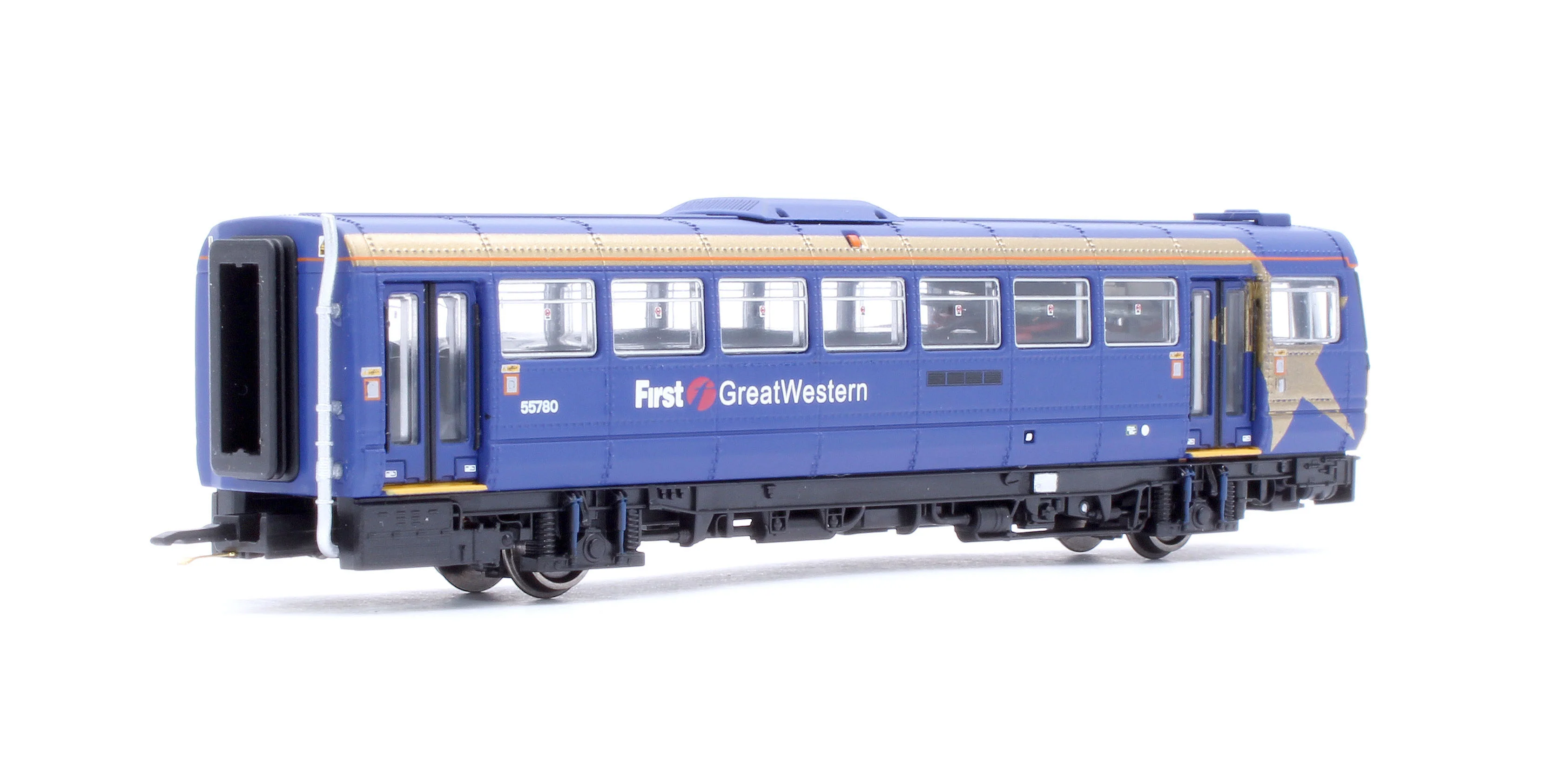 2D-142-009D Class 142 First Great Western Blue/Gold DMU 142070 - DCC Fitted - Image 6