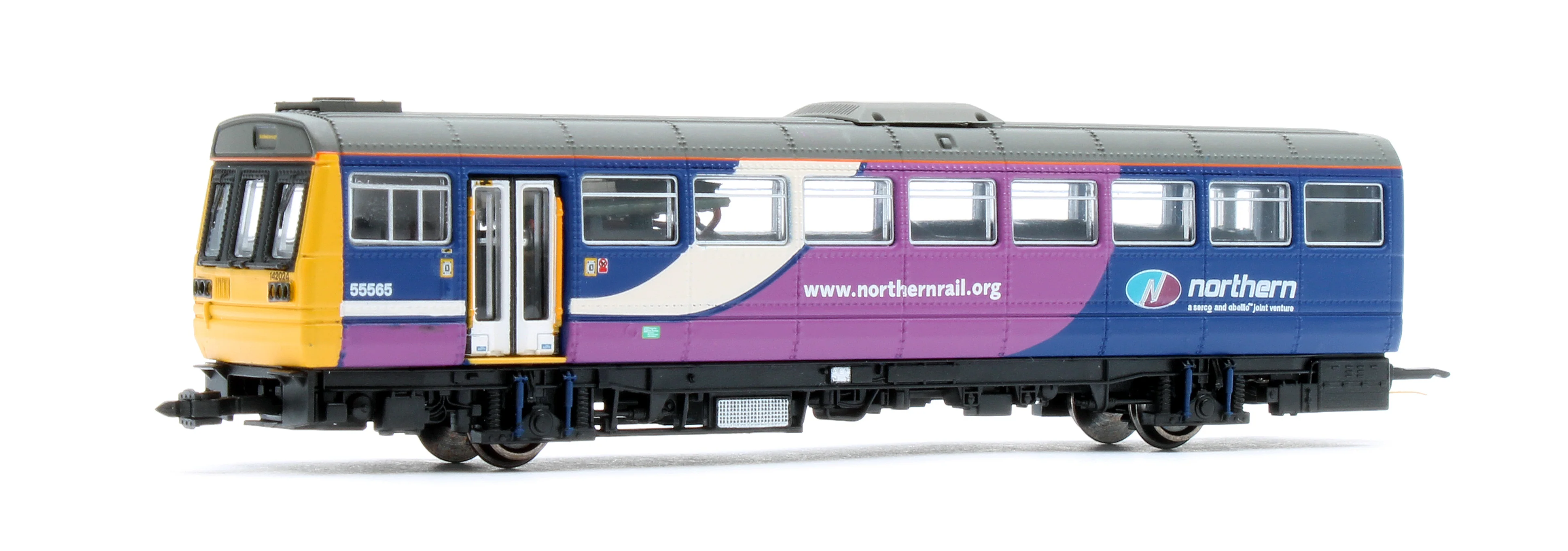 2D-142-006D Class 142 Northern Rail 142024 DMU - DCC Fitted - Image 7