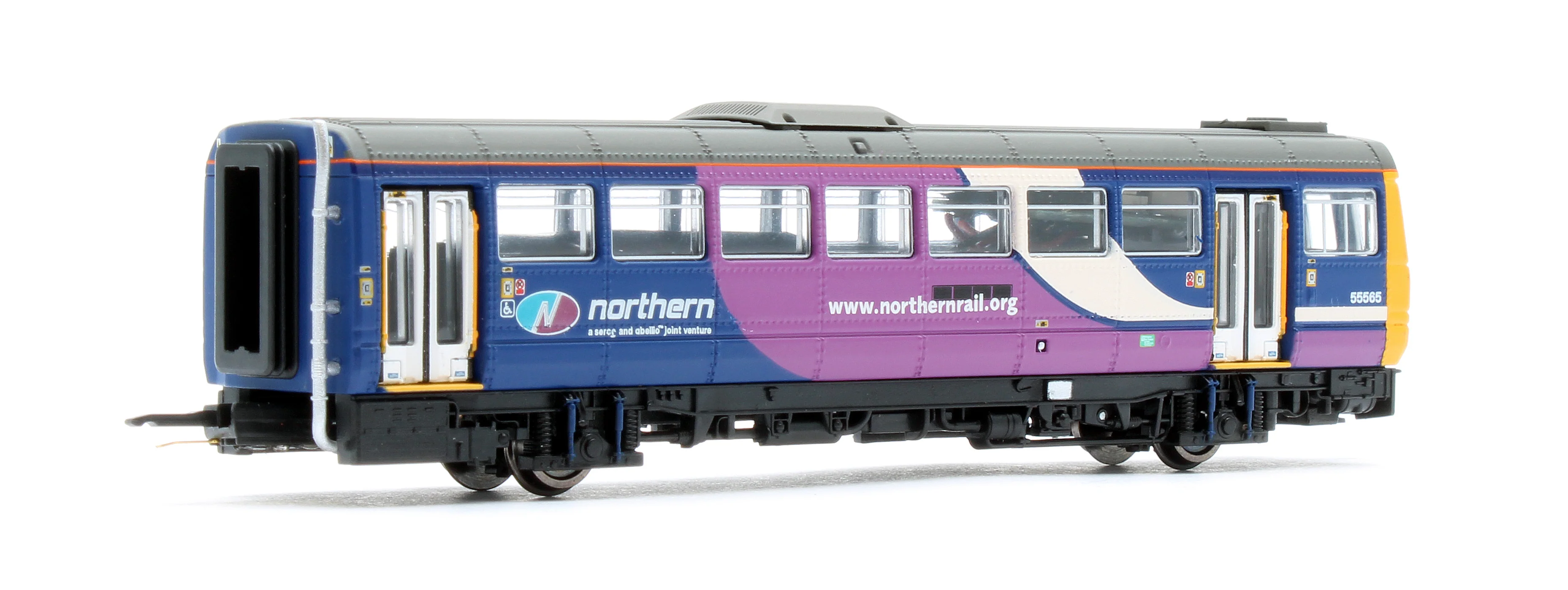 2D-142-006D Class 142 Northern Rail 142024 DMU - DCC Fitted - Image 9