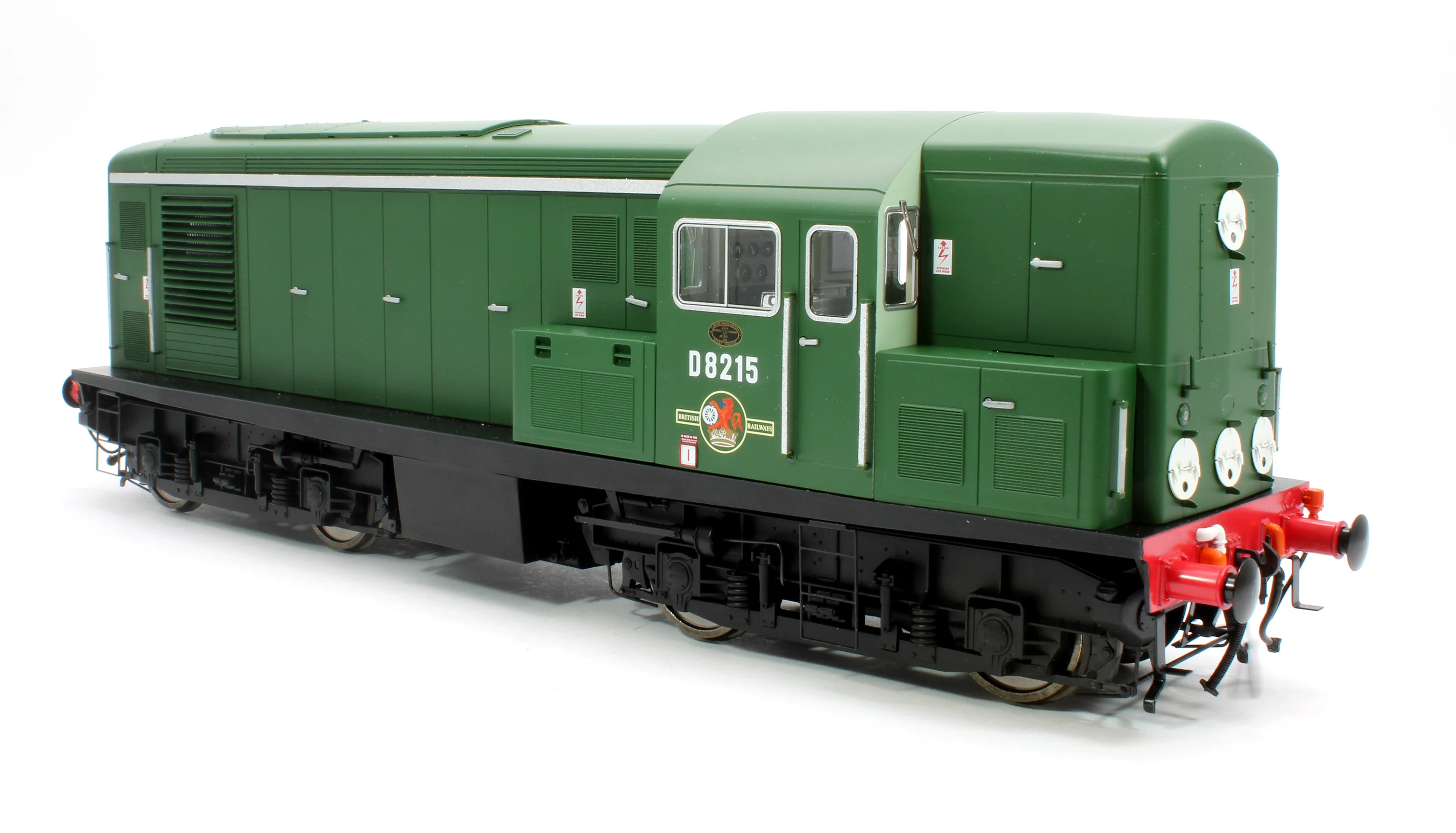 E84702 Class 15 D8215 BR Green (Late Crest) Diesel Locomotive - Image 3