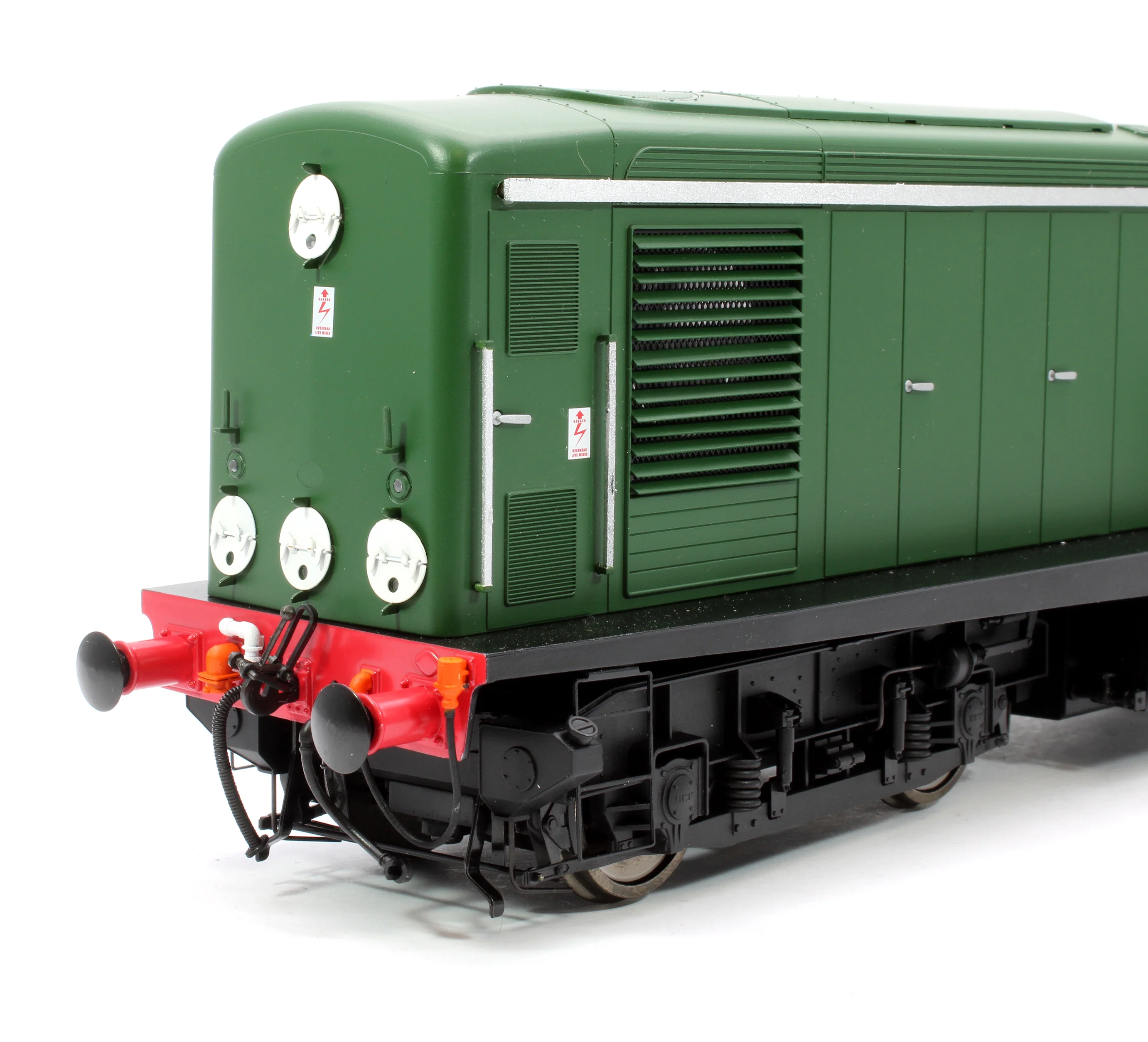 E84702 Class 15 D8215 BR Green (Late Crest) Diesel Locomotive - Image 6