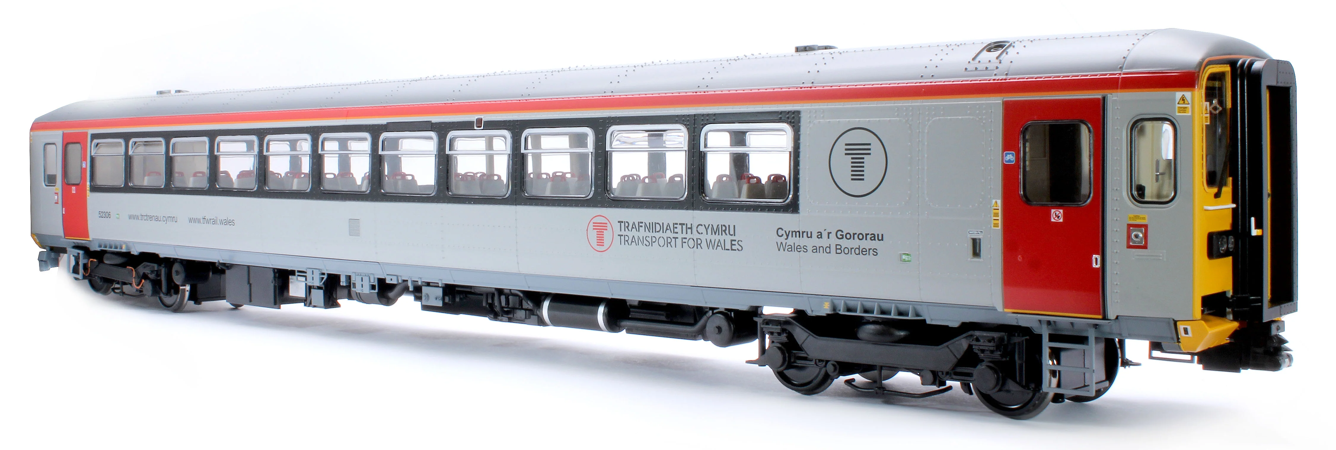 53271 Class 153 Transport for Wales Grey/Red 153906 Diesel Locomotive - Image 4