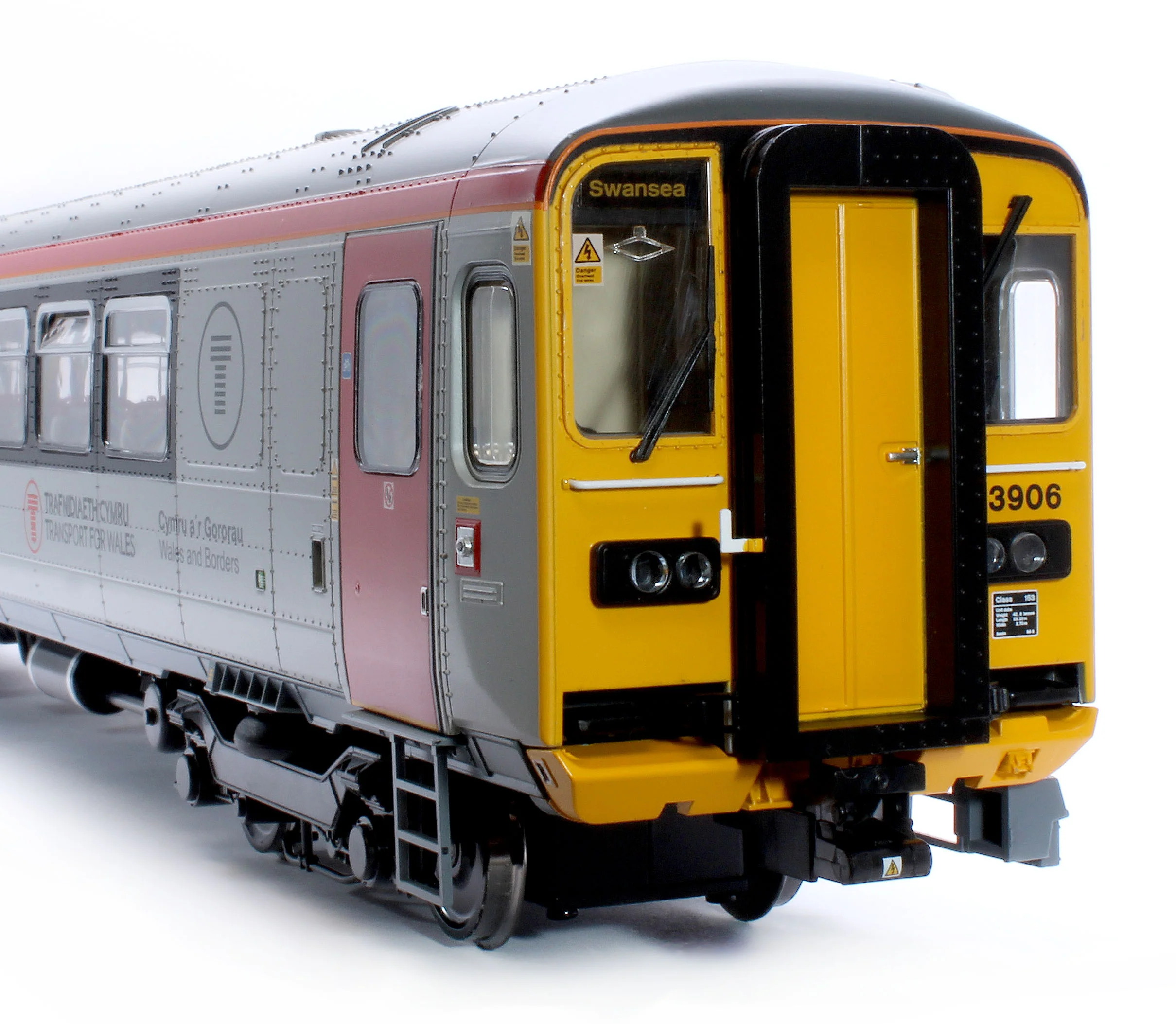 53271 Class 153 Transport for Wales Grey/Red 153906 Diesel Locomotive - Image 8