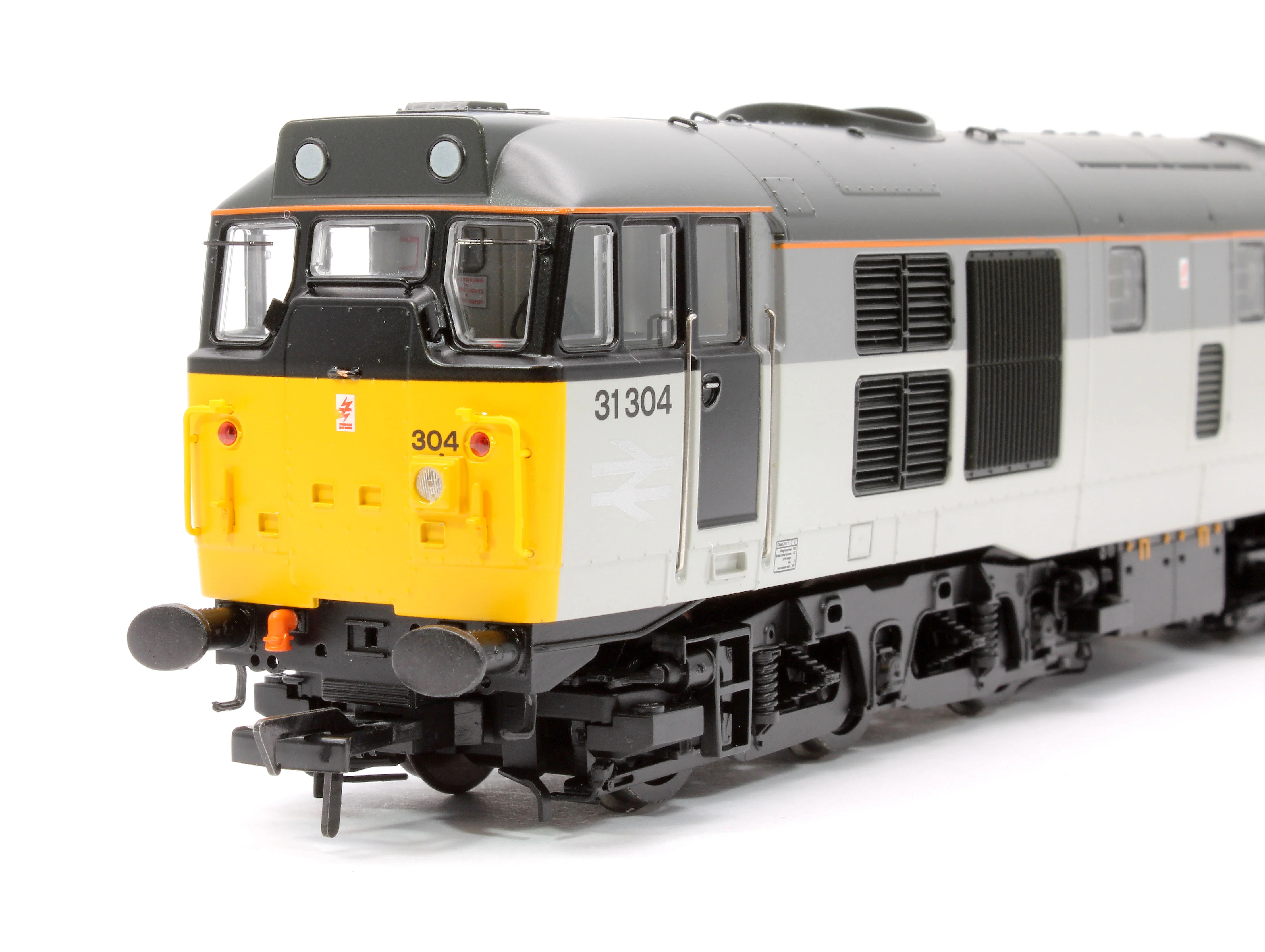35-823ASFX Class 31/1 Refurbished 31304 BR Railfreight Petroleum Sector Diesel Locomotive - DCC Sound Deluxe - Image 9