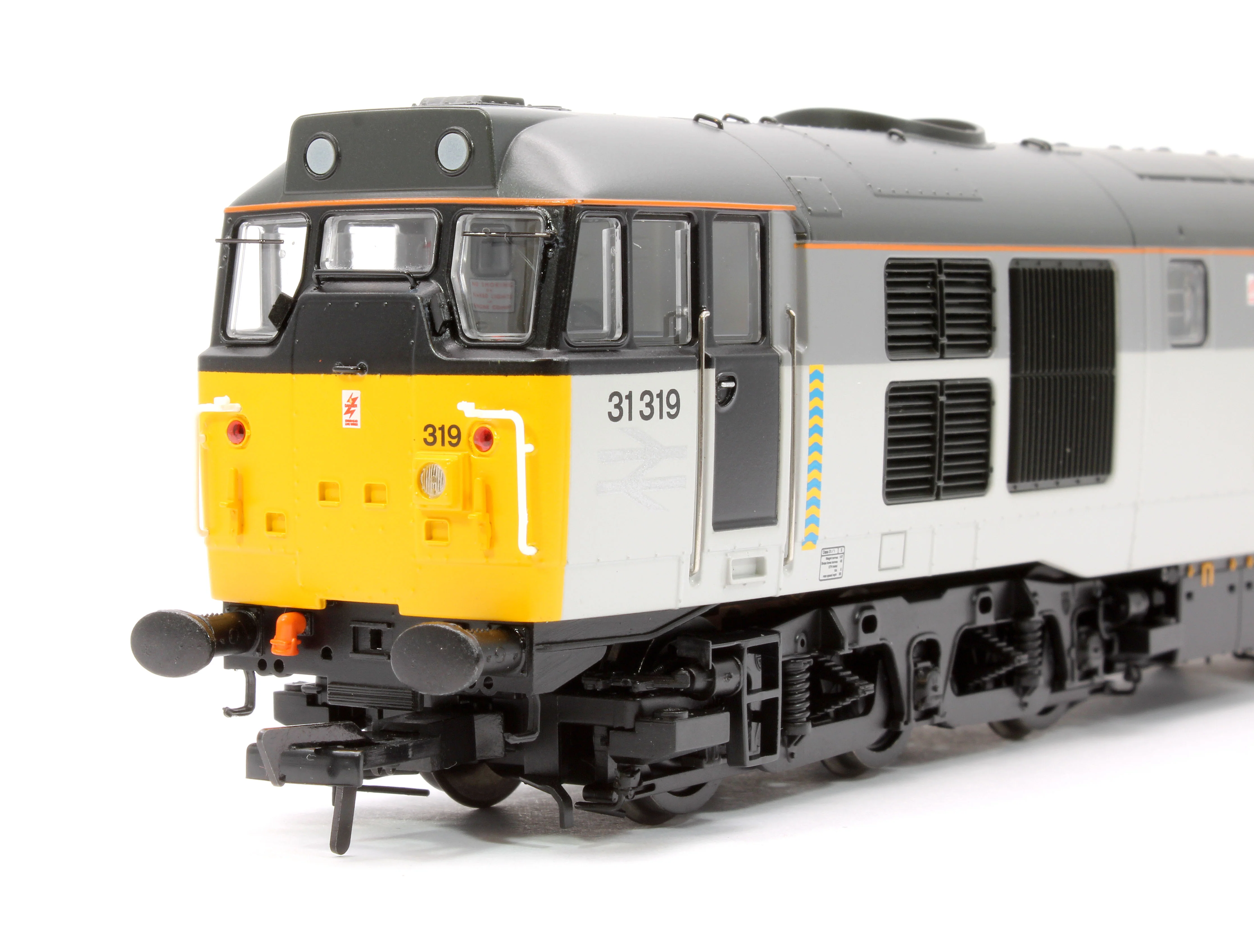 35-823SF Class 31/1 Refurbished 31319 BR Railfreight Petroleum Sector Diesel Locomotive - DCC Sound - Image 9