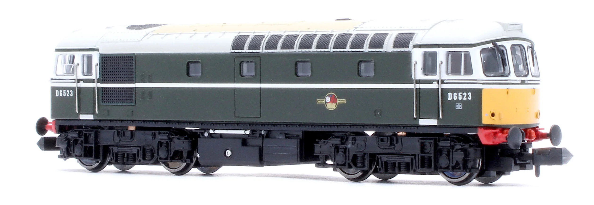 2D-001-010D Class 33/0 D6523 BR Green Small Yellow Panels Diesel Locomotive - DCC Fitted - Image 3
