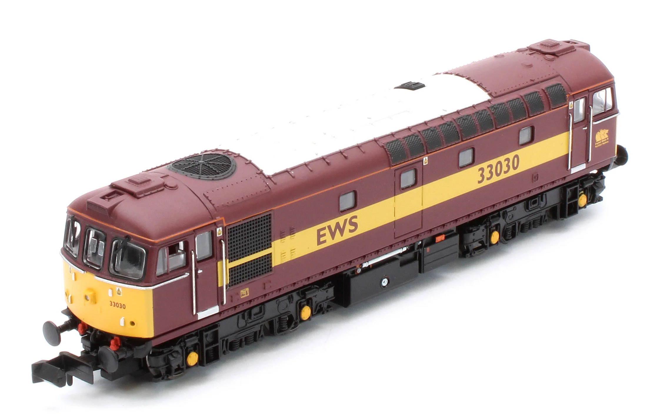 GM2210603 Class 33 030 EWS Red/Gold Diesel Locomotive - Image 11