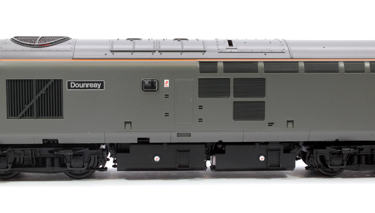 35-311 Class 37/0 Centre Headcode 37262 'Dounreay' BR Engineers Grey Diesel Locomotive - Image 10