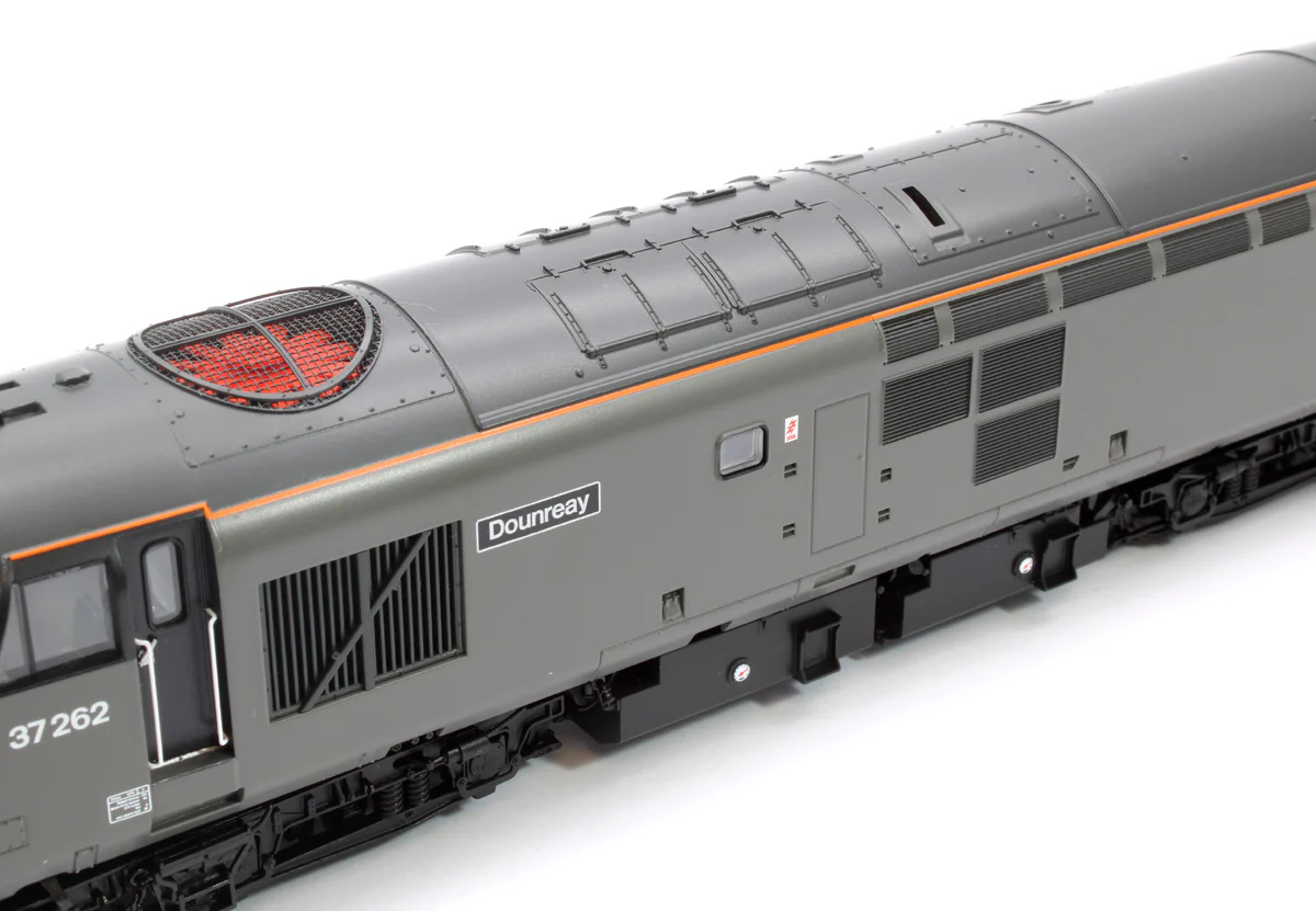 35-311 Class 37/0 Centre Headcode 37262 'Dounreay' BR Engineers Grey Diesel Locomotive - Image 11