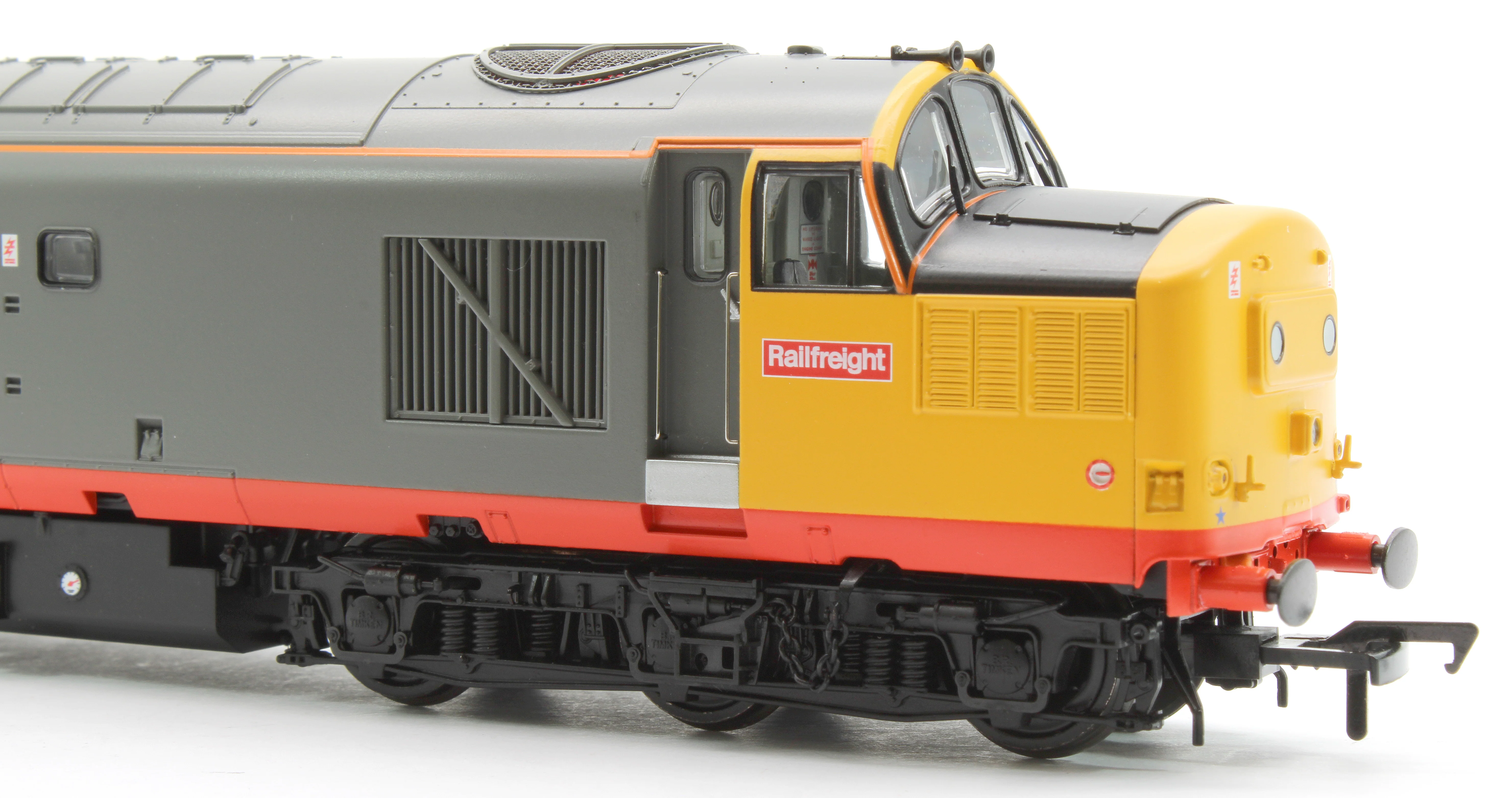 Class 37/0 Centre Headcode 37371 BR Railfeight (Red Stripe) Diesel Locomotive - Image 15