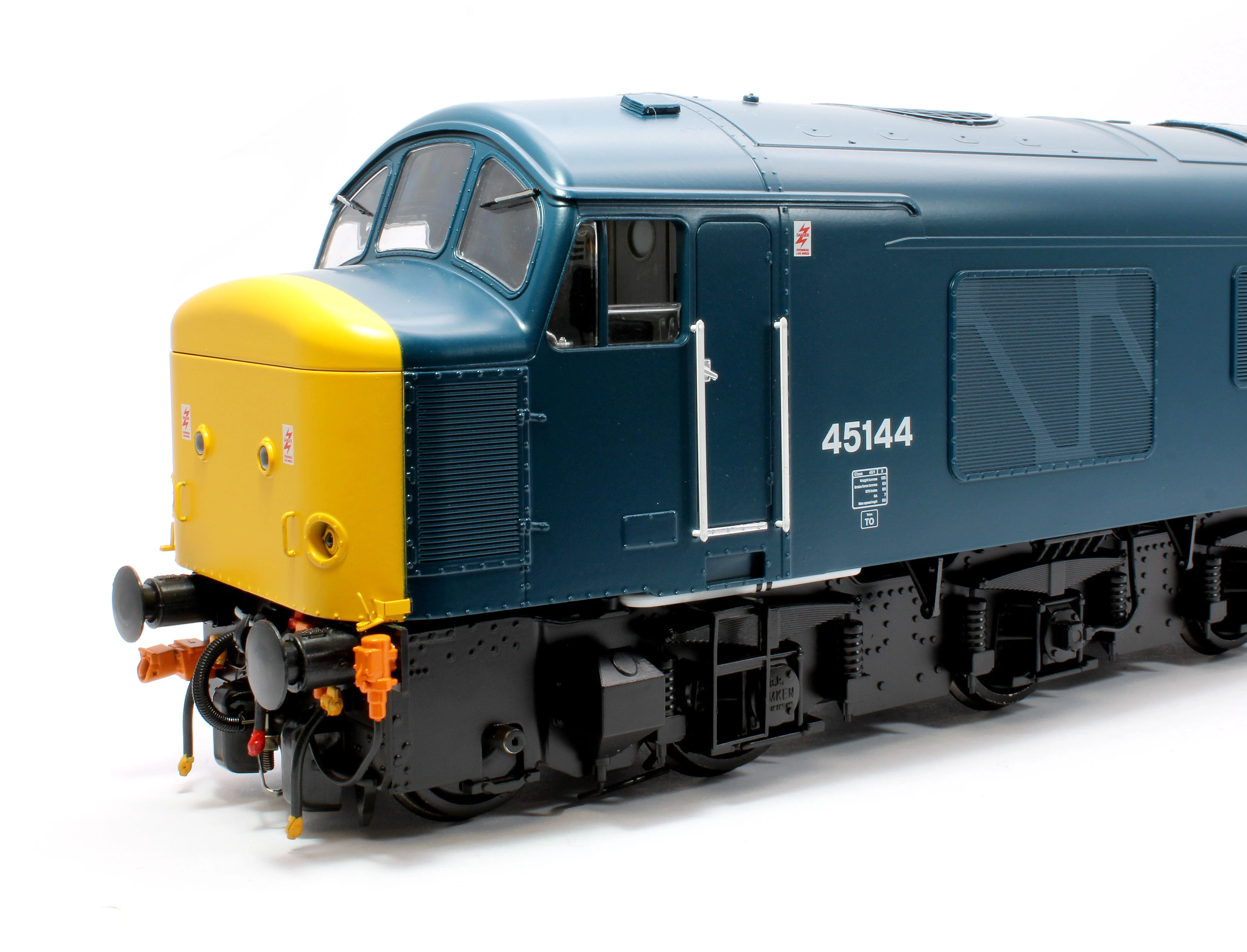 4526 Class 45/1 45144 Royal Signals BR blue Diesel Locomotive - Image 8