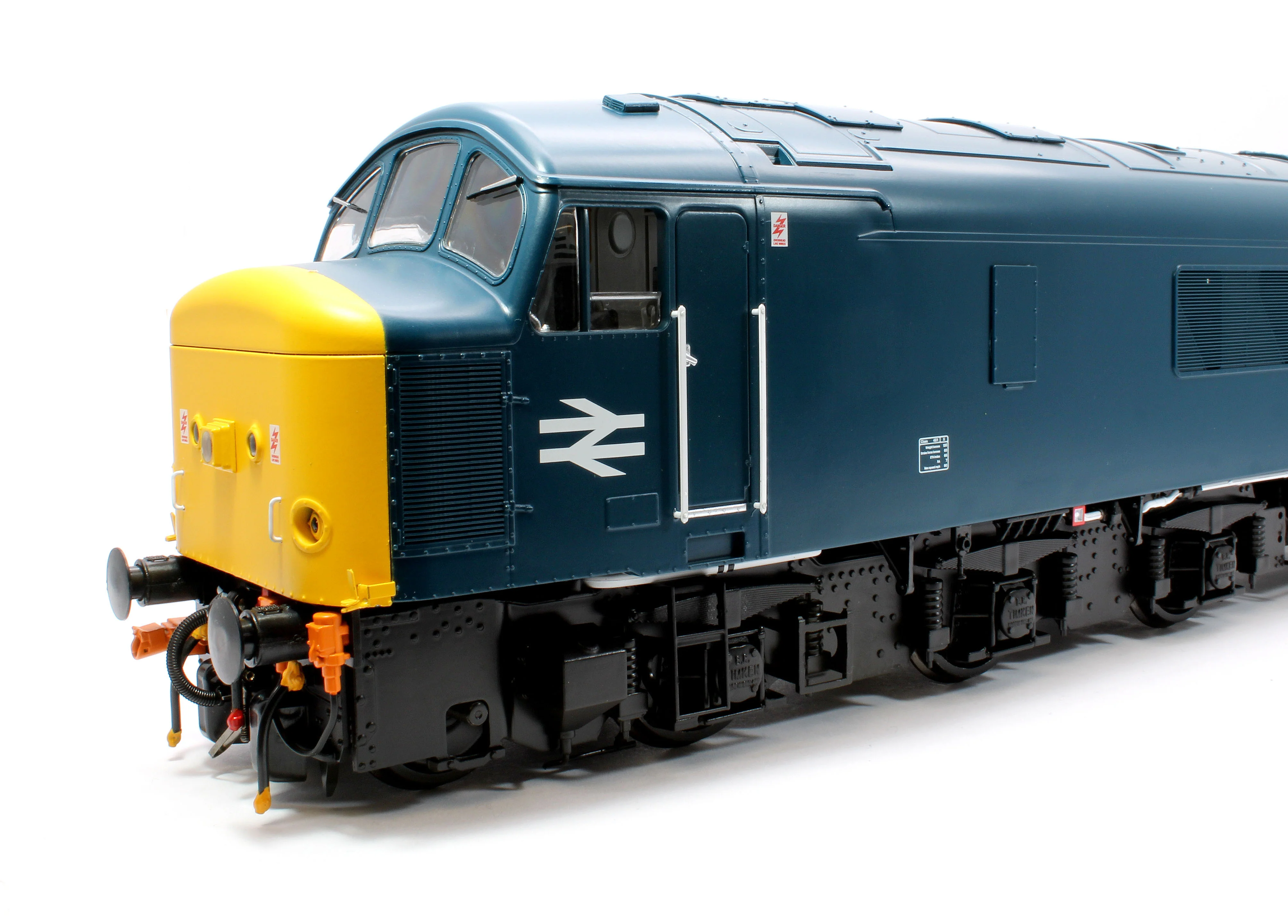 4527 Class 45/1 BR blue unnumbered with HI headlight Diesel Locomotive - Image 8