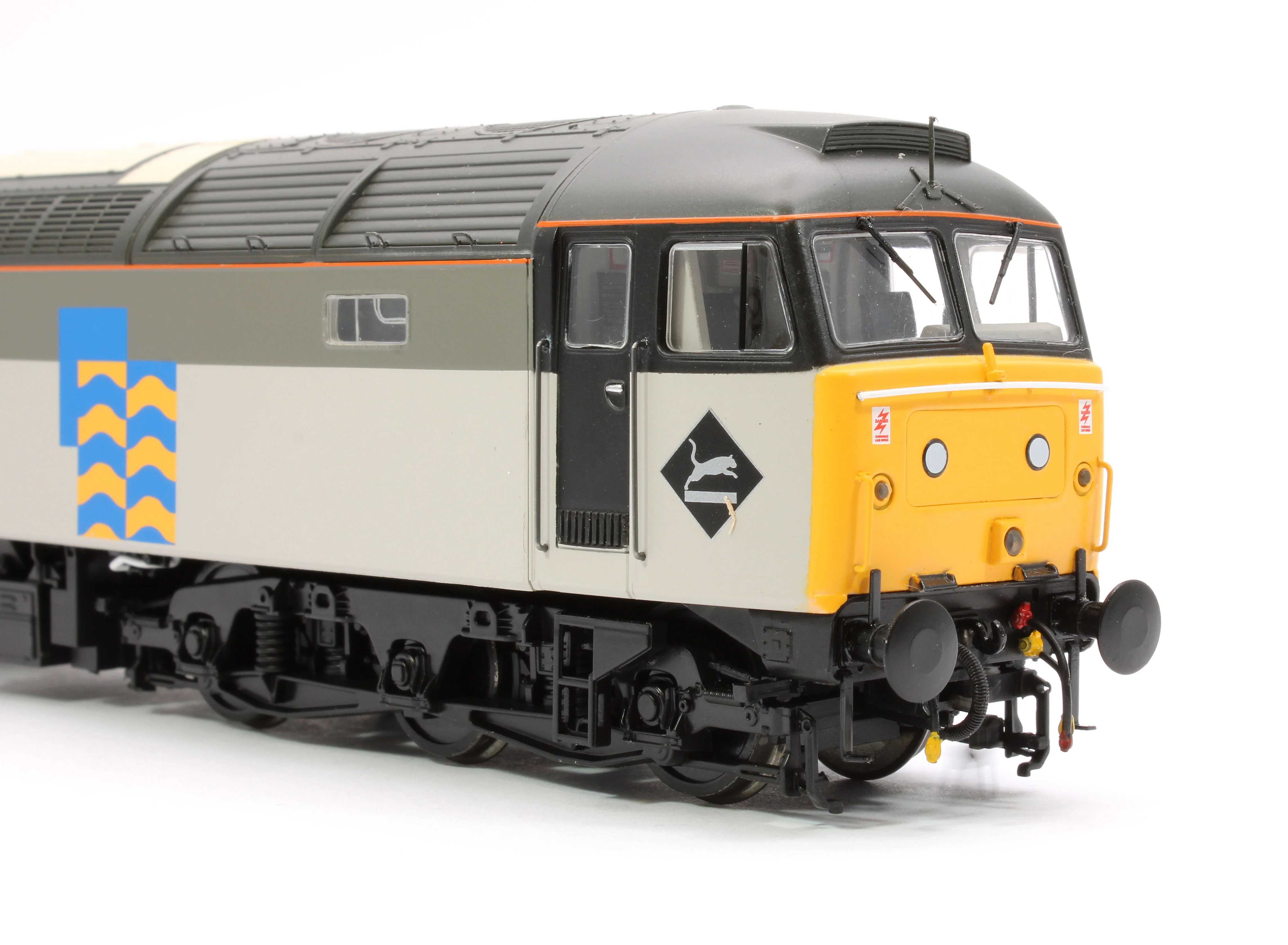 47233 Class 47 125 'Tonnidae' Railfreight Petroleum Diesel Locomotive - DCC Sound - Image 9