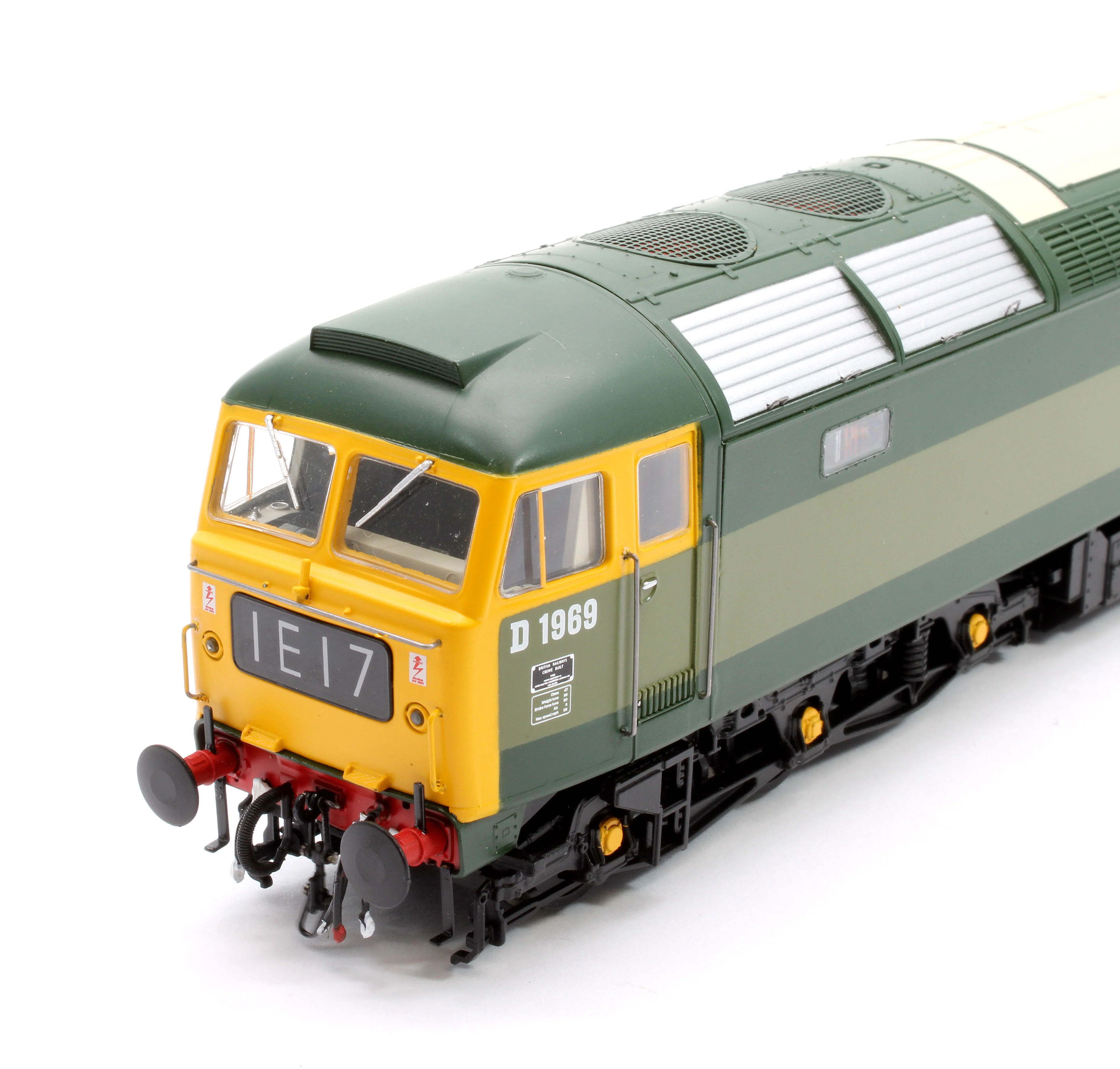47113 Class 47 D1969 BR two-tone green (full yellow end) Diesel Locomotive - DCC Sound - Image 8