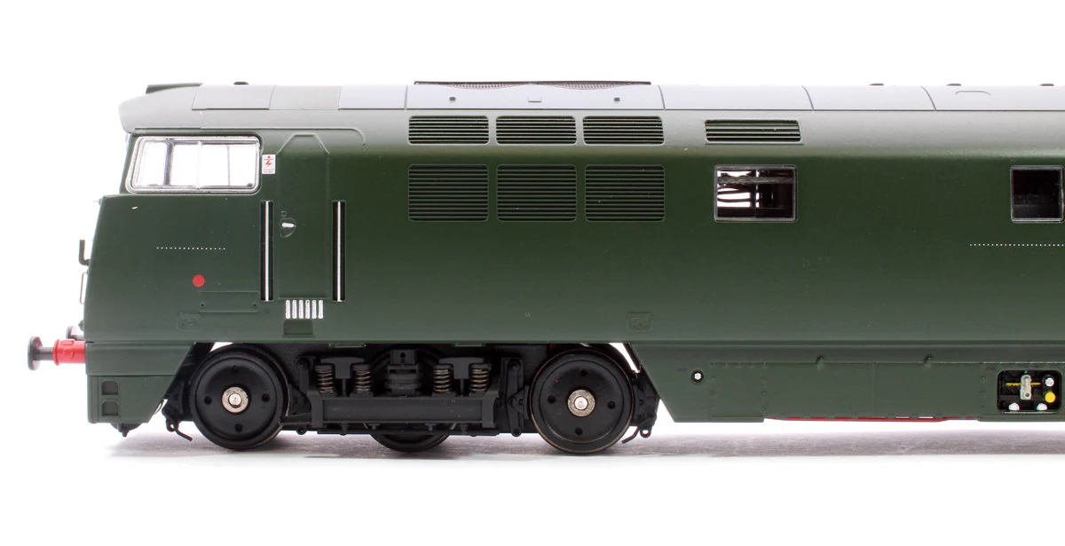 4D-003-019 Class 52 Western Crusader BR Green Small Yellow Panels D1004 Diesel Locomotive - Image 6