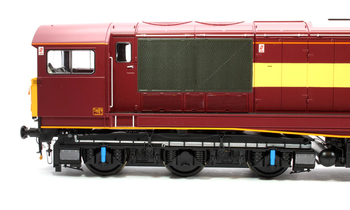 5854 Class 58 EWS Red/Gold Diesel Locomotive - Image 7
