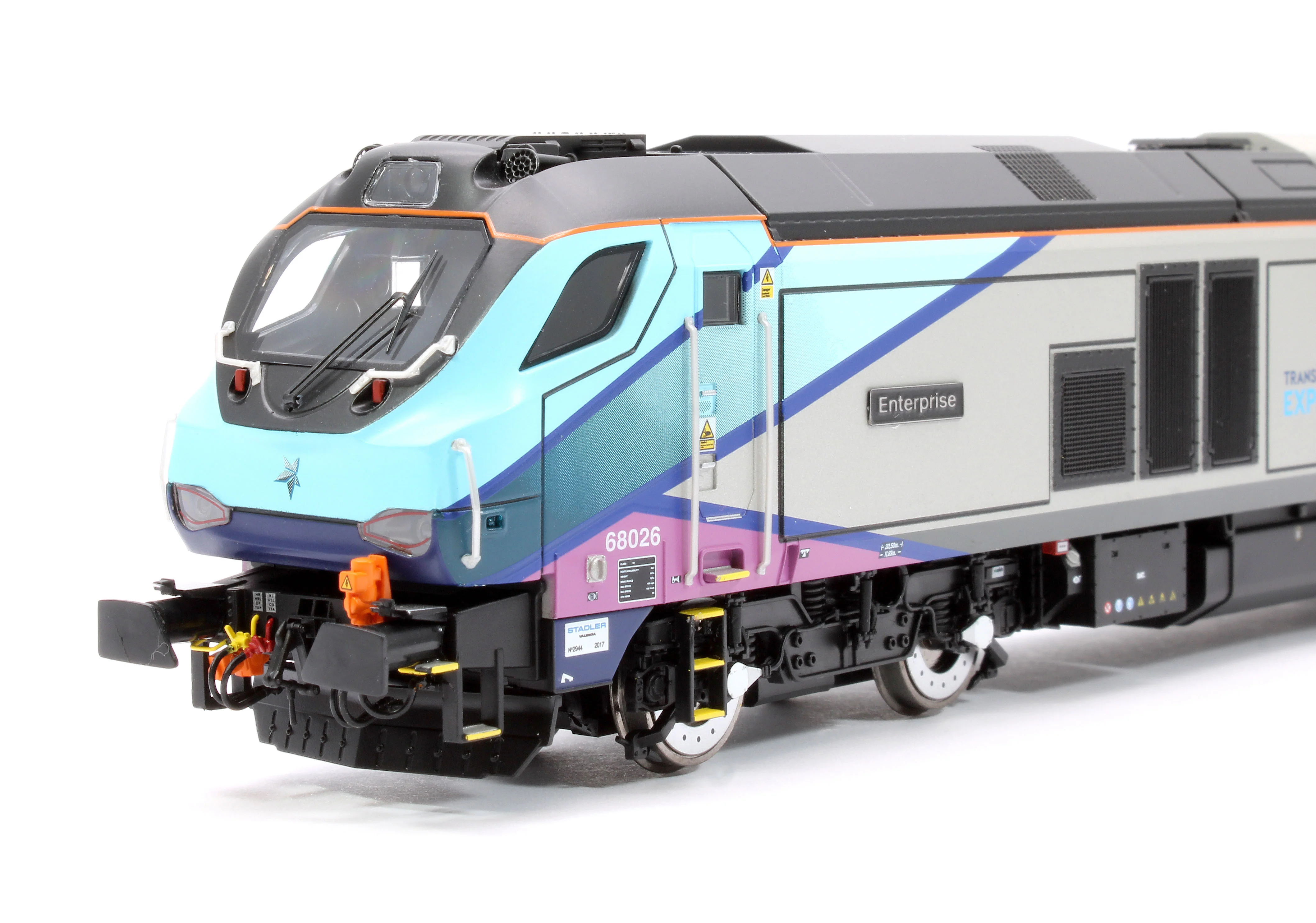 4D-022-024 Class 68 "Enterprise" 68026 Transpenine Express Diesel Locomotive - Image 9
